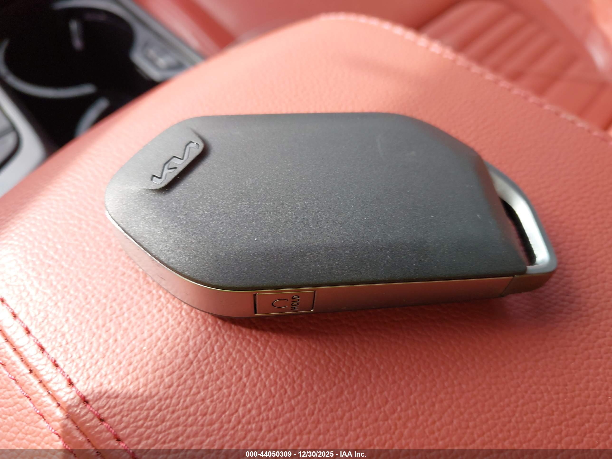 KIA SPORTAGE image 11