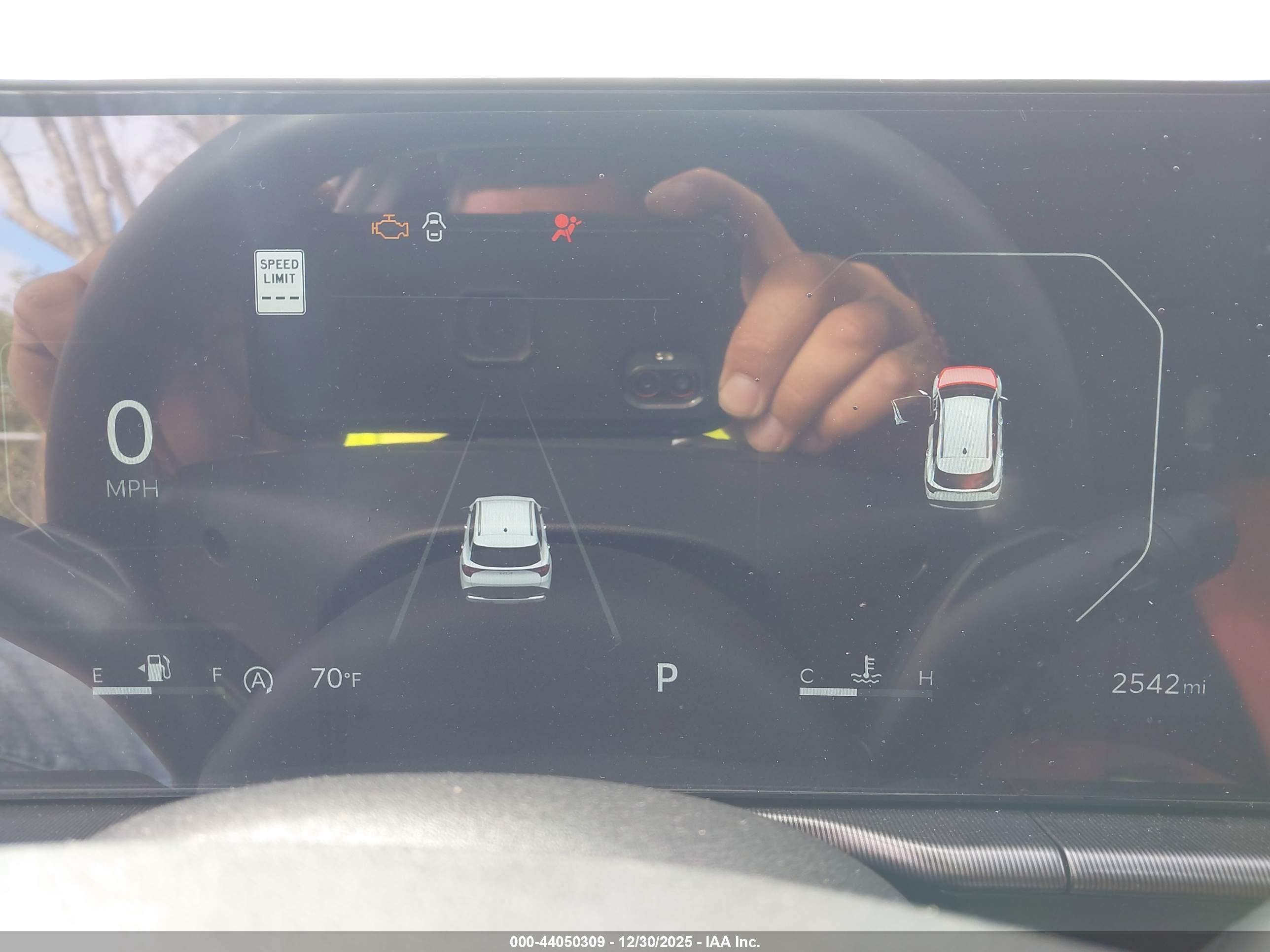 KIA SPORTAGE image 7