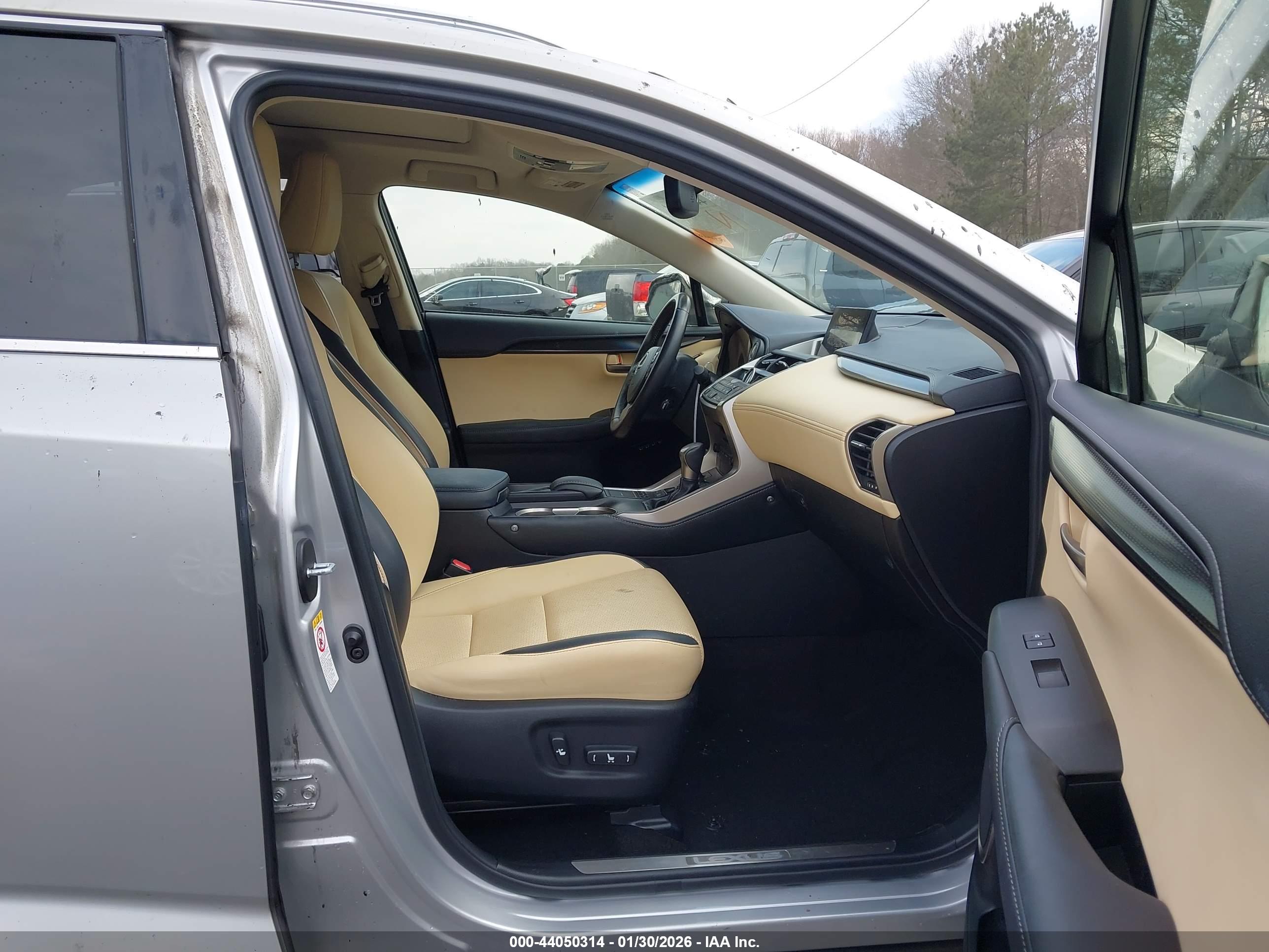 LEXUS NX image 5