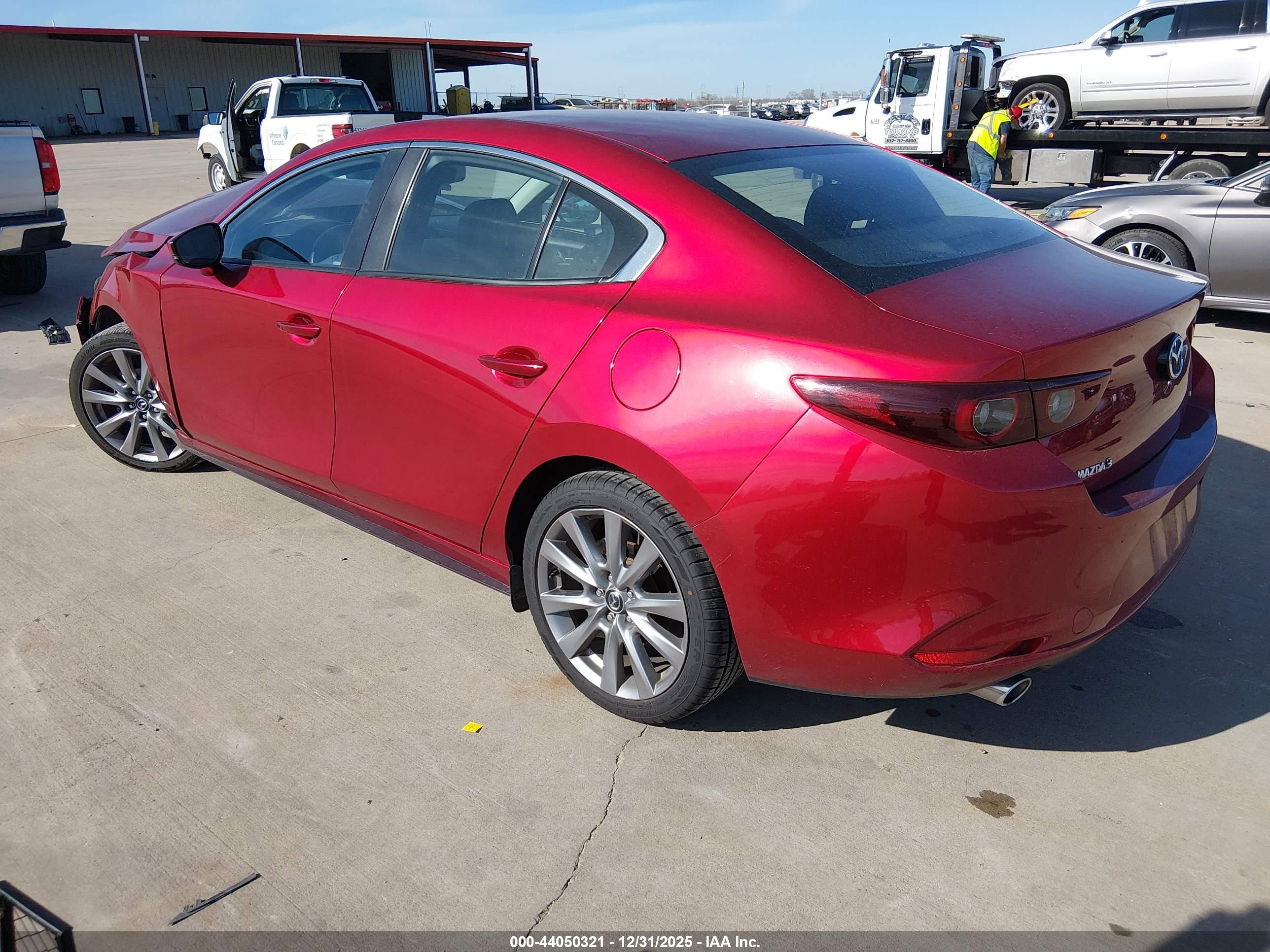 MAZDA MAZDA3 image 3