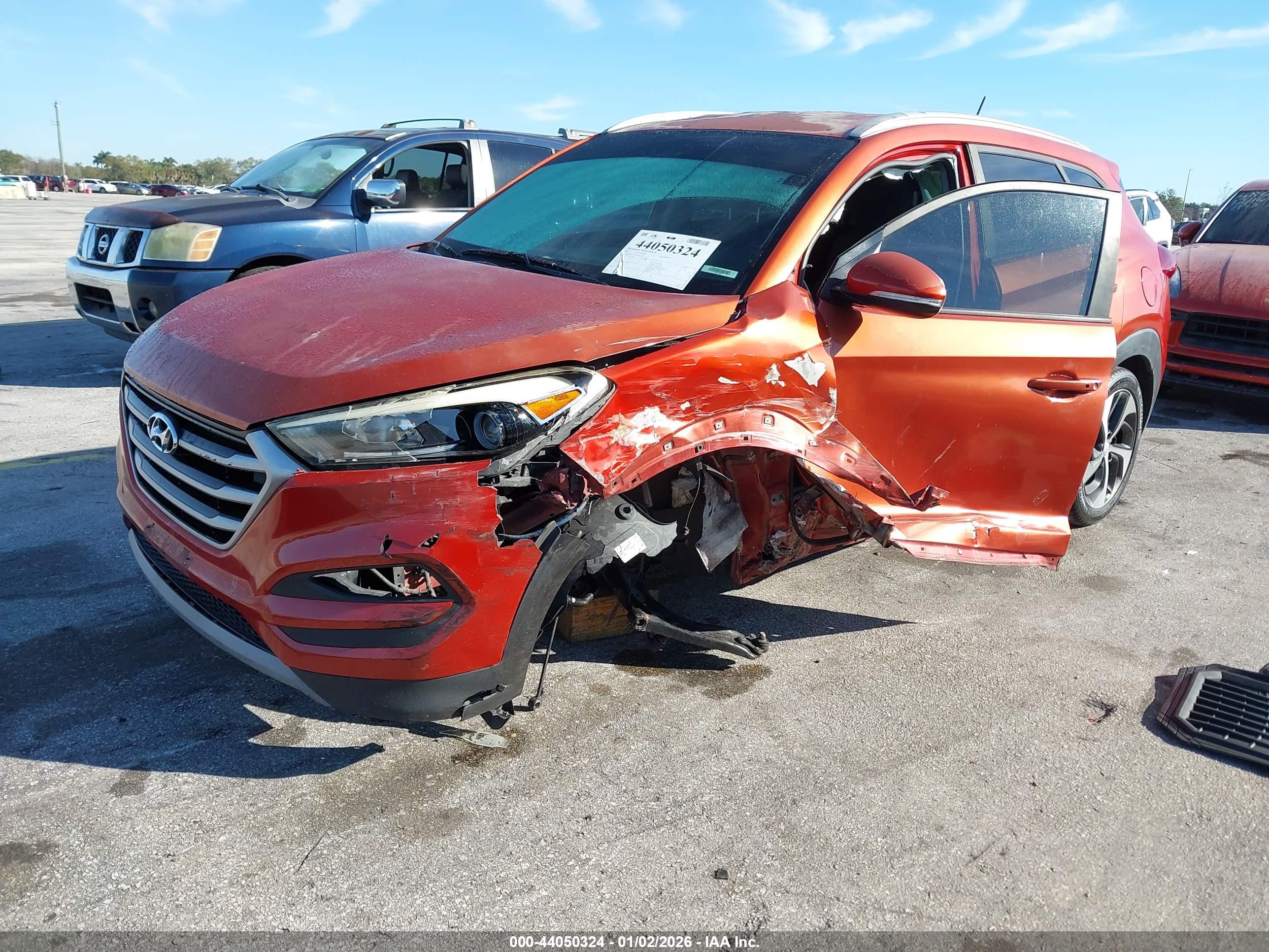 HYUNDAI TUCSON image 2