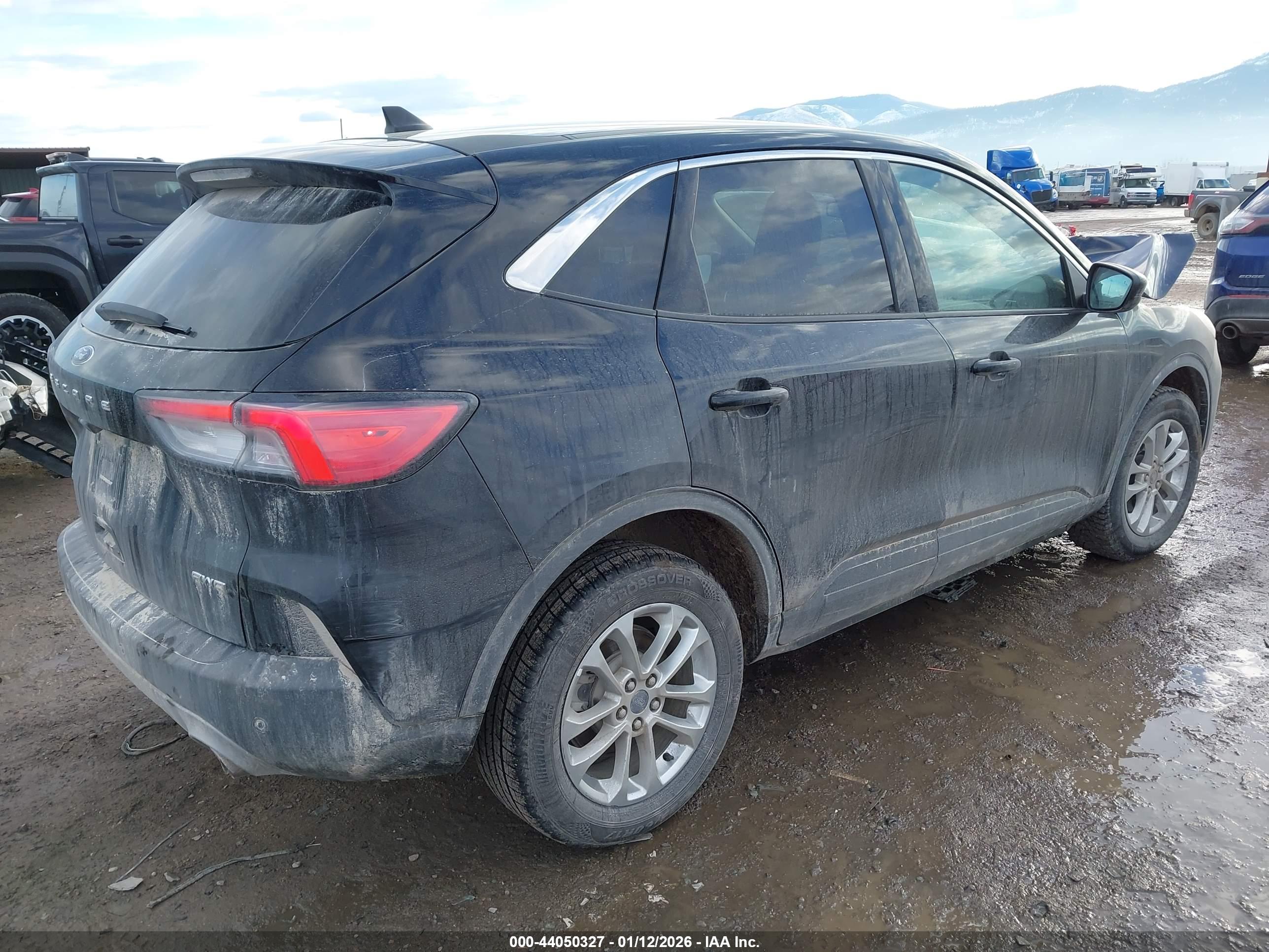 FORD ESCAPE image 4