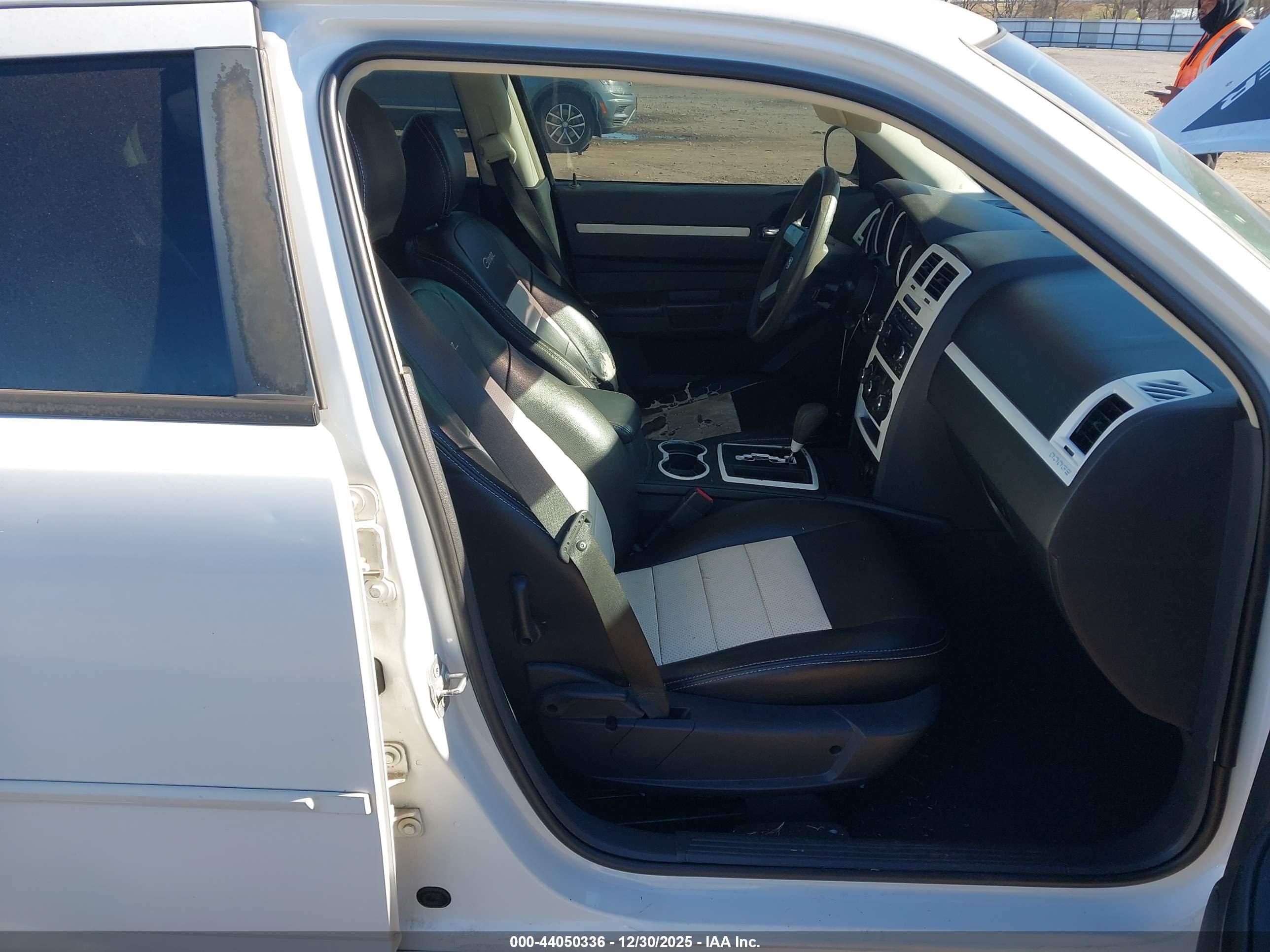 DODGE CHARGER image 5