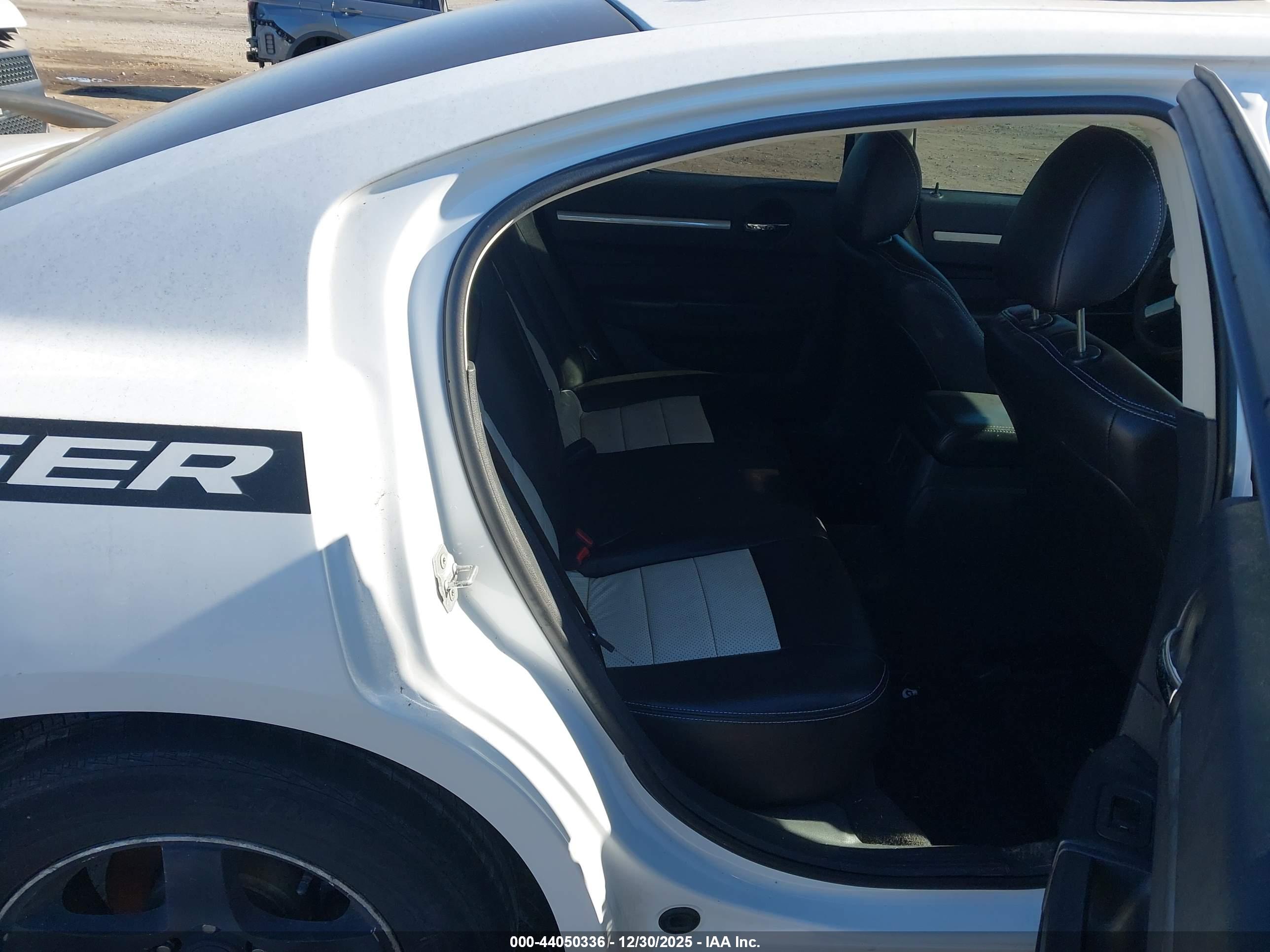 DODGE CHARGER image 8