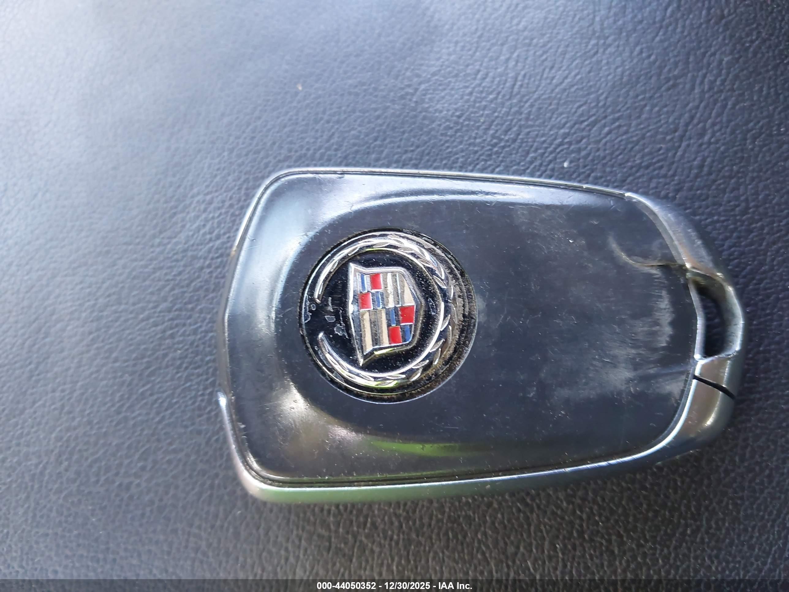 CADILLAC SRX image 11