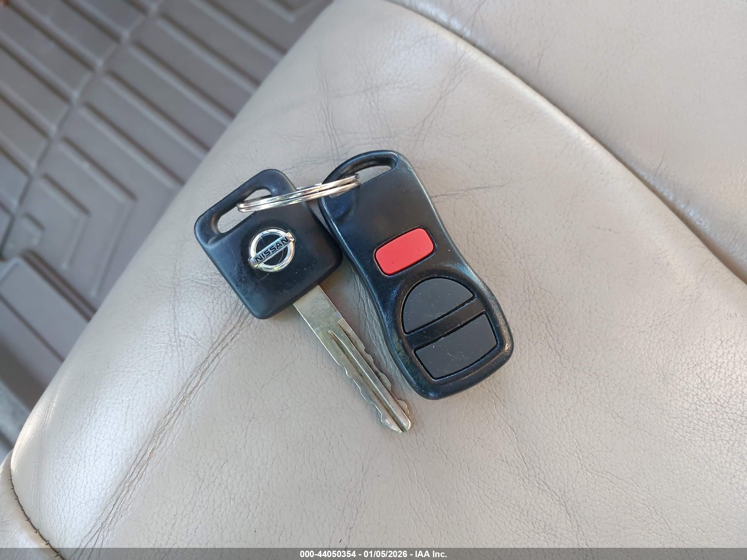 NISSAN MURANO image 11