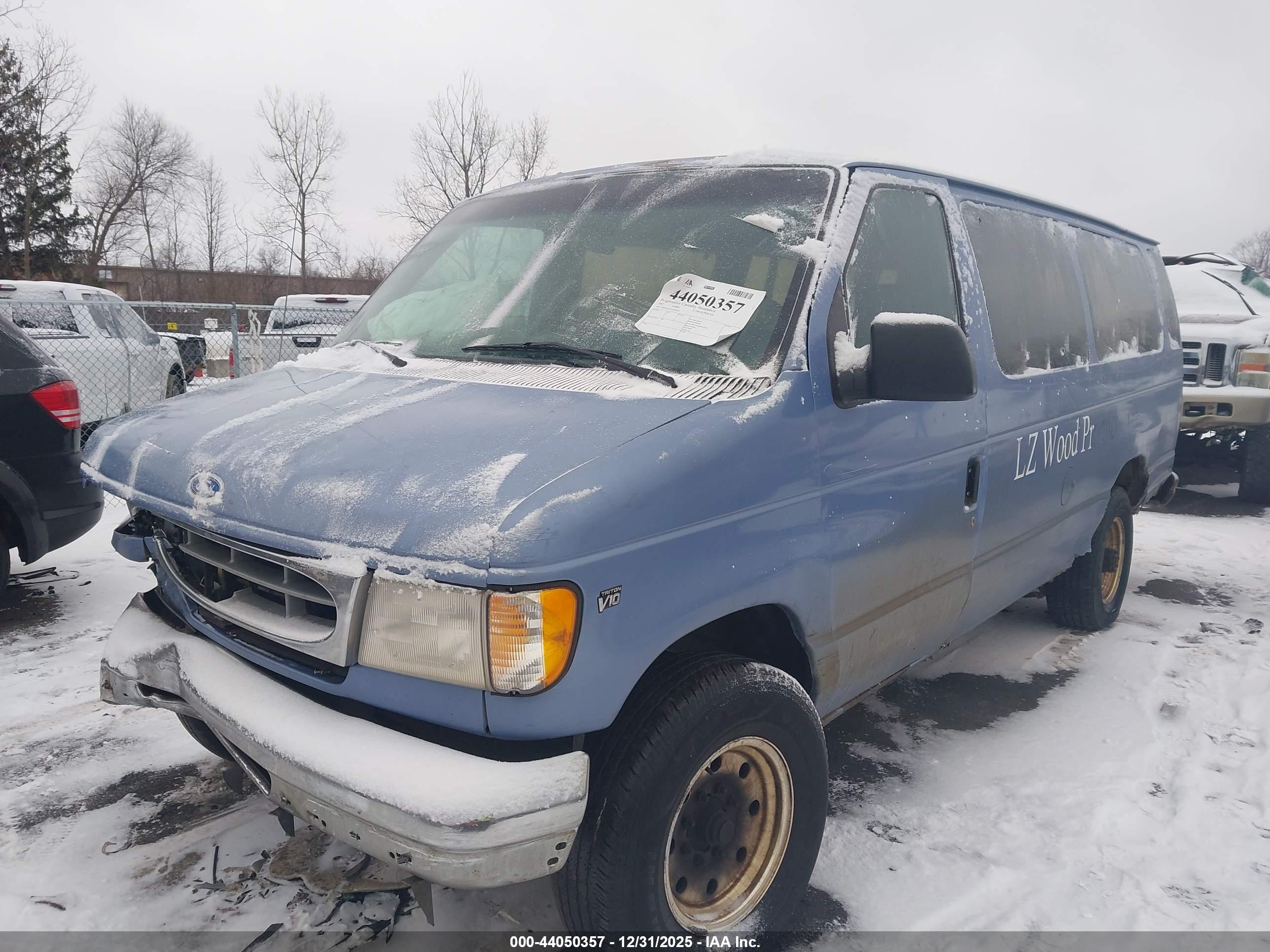 FORD CLUB image 2