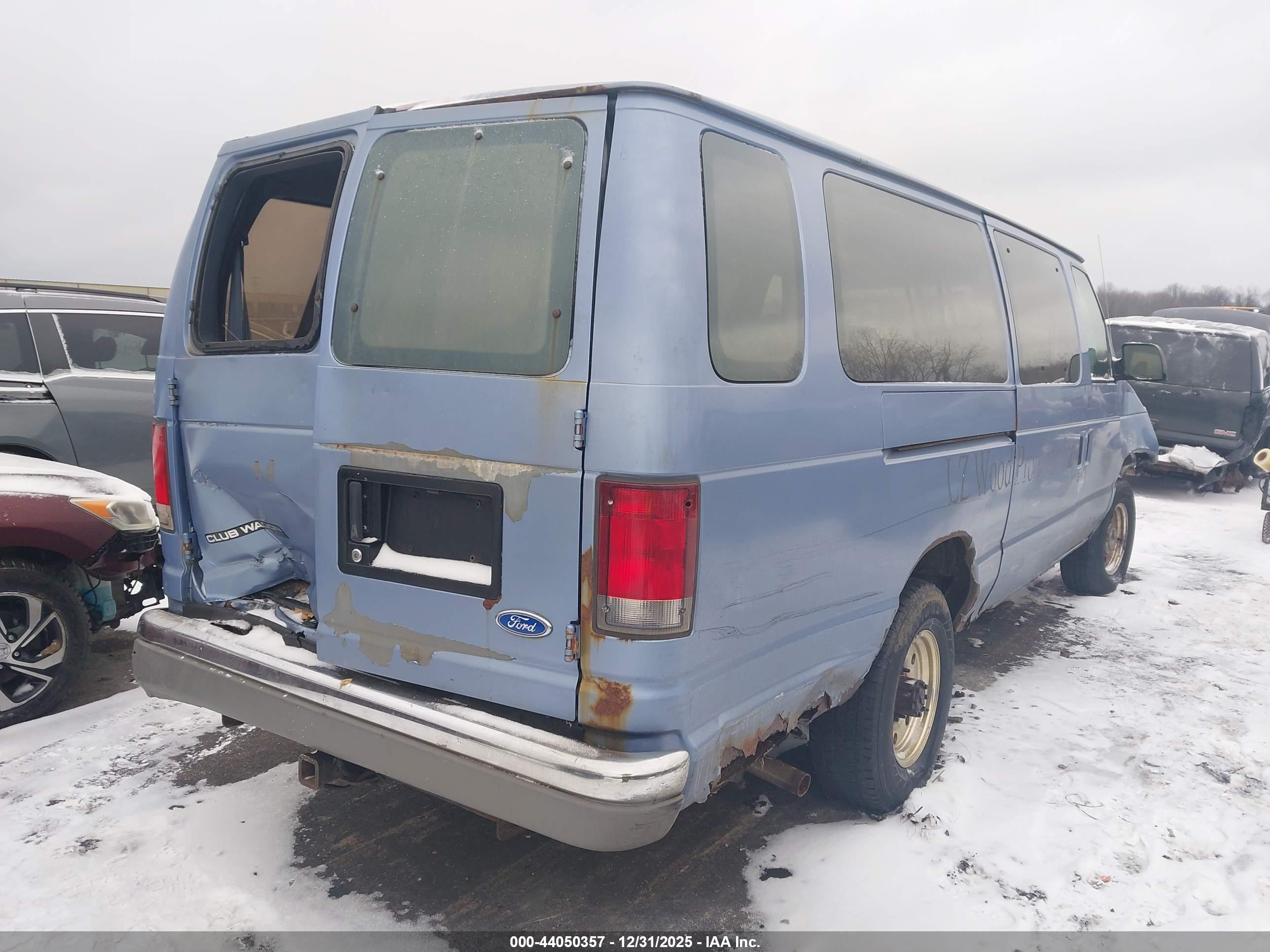 FORD CLUB image 4