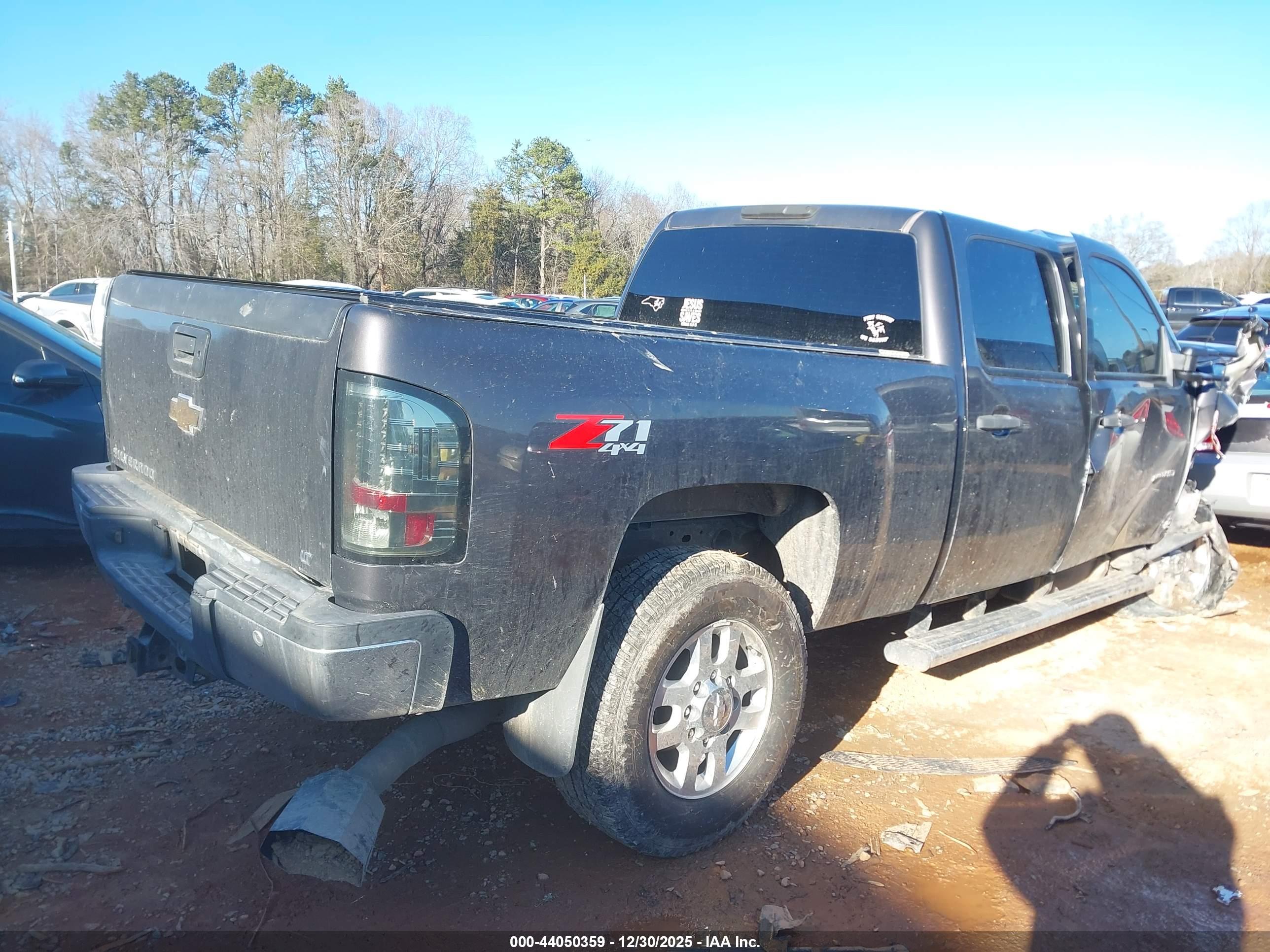 CHEVROLET SILVERADO image 4