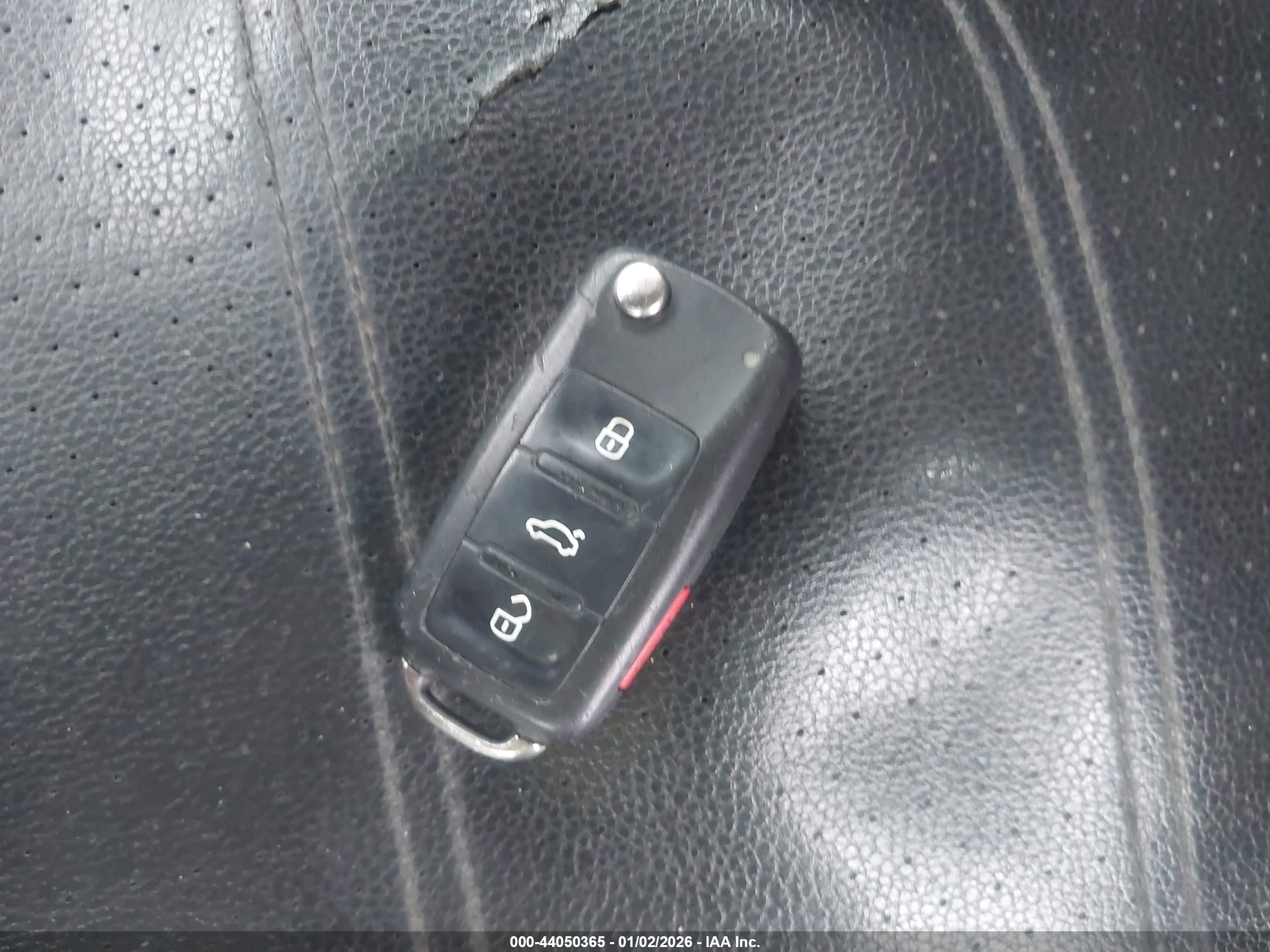 VOLKSWAGEN PASSAT image 11