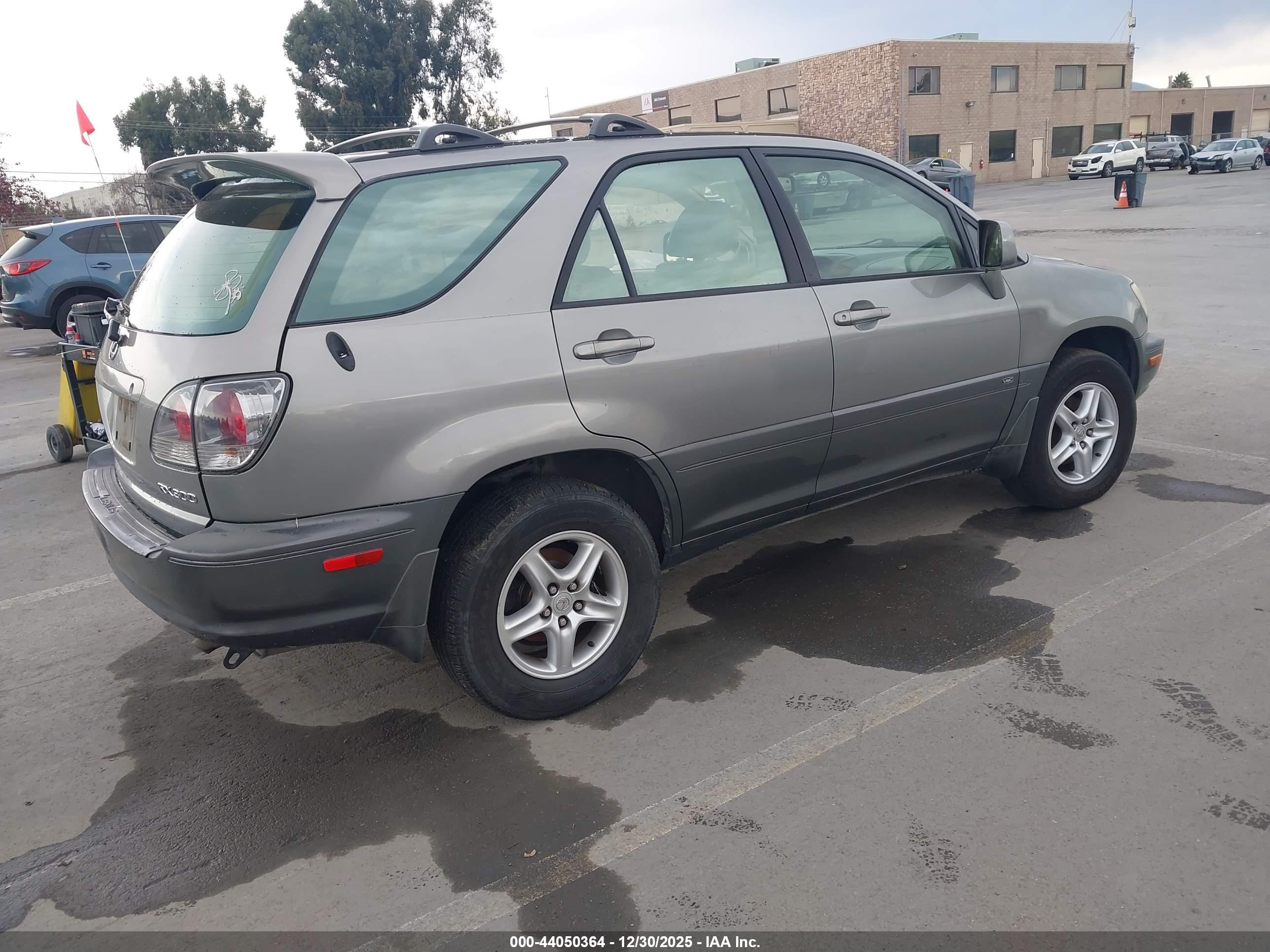 LEXUS RX image 4