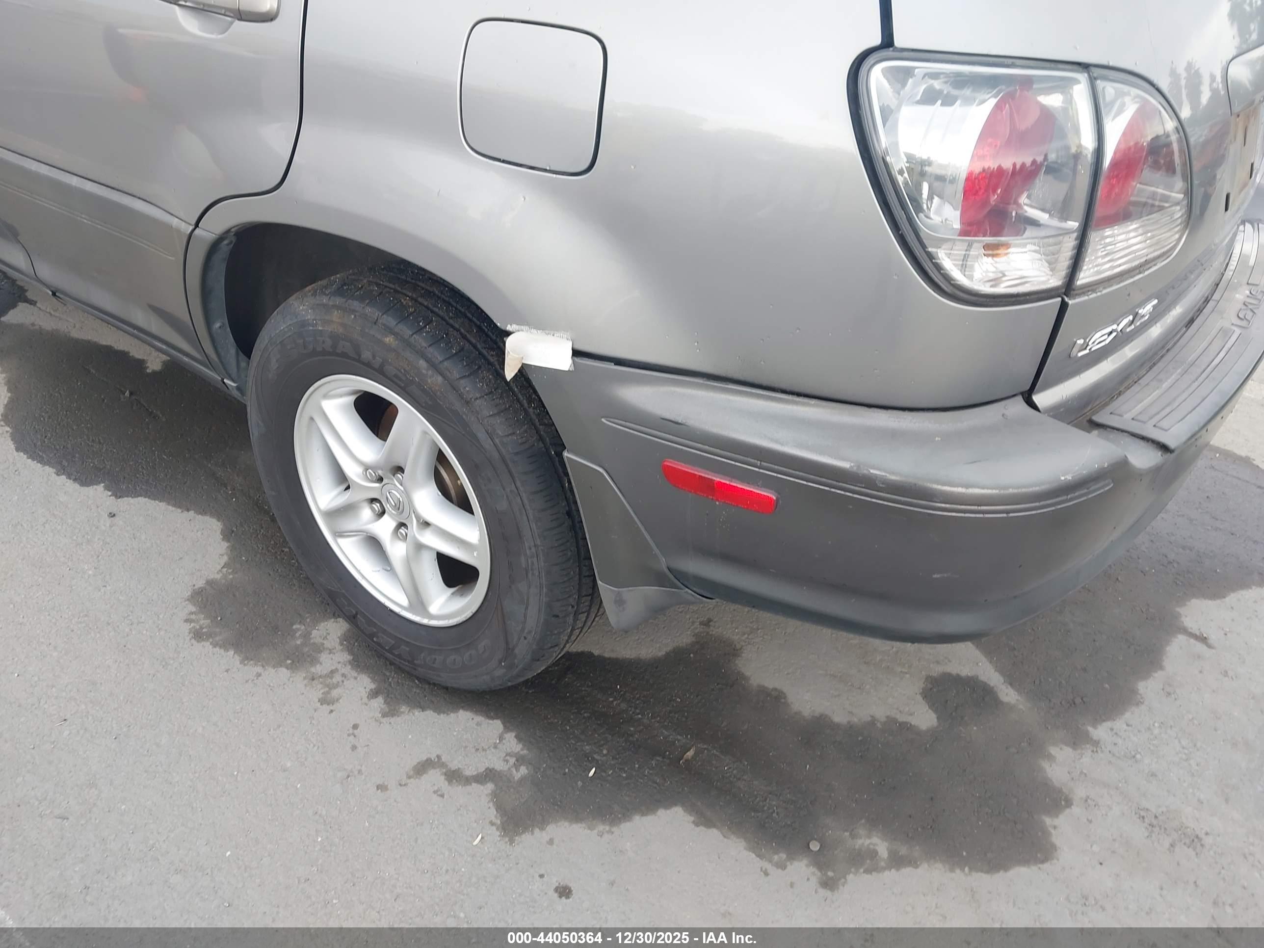 LEXUS RX image 6