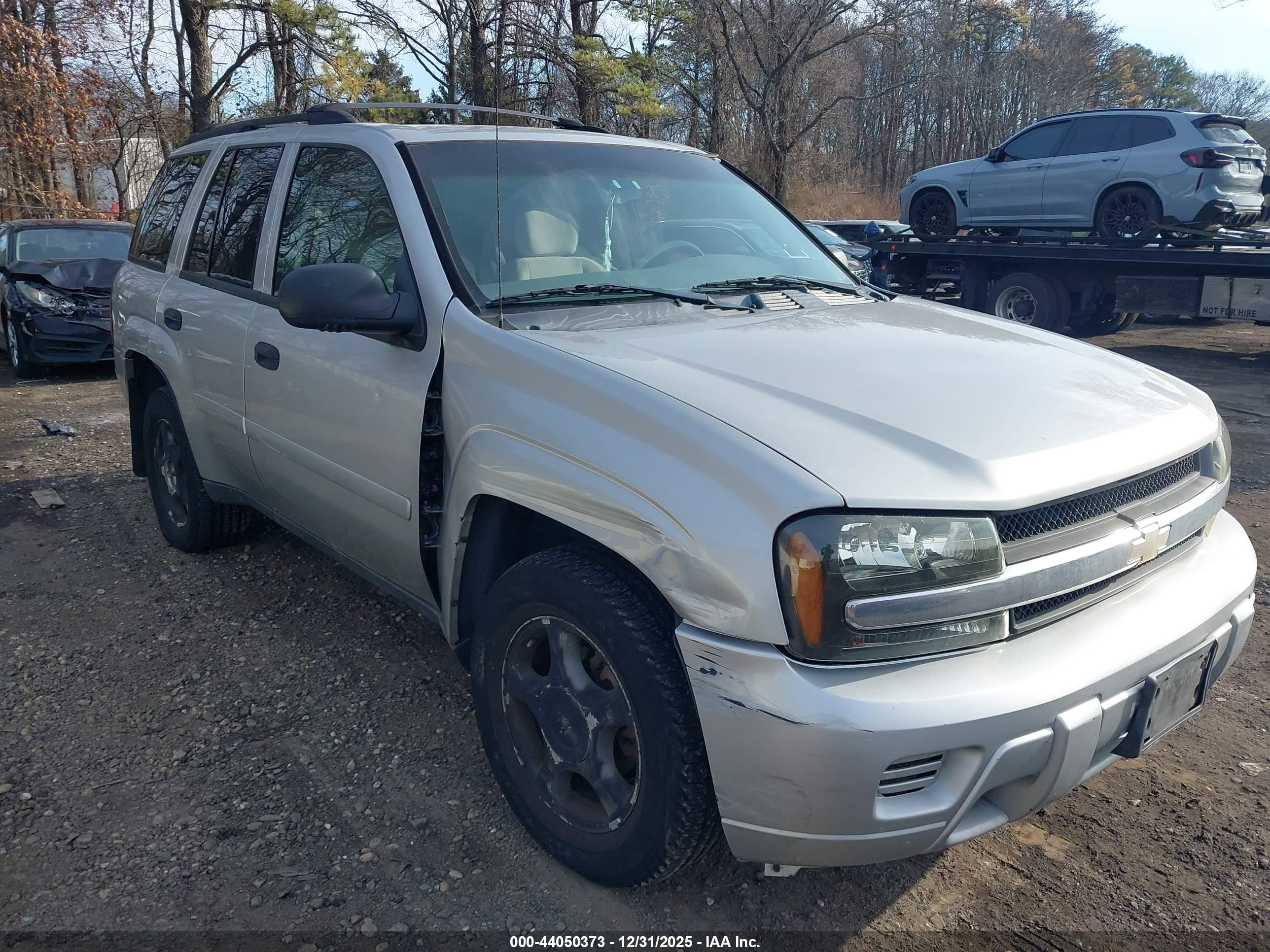 CHEVROLET TRAILBLAZER image 6
