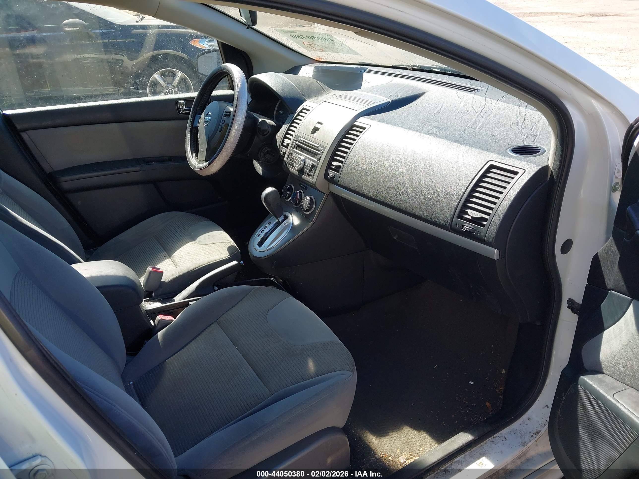 NISSAN SENTRA image 5