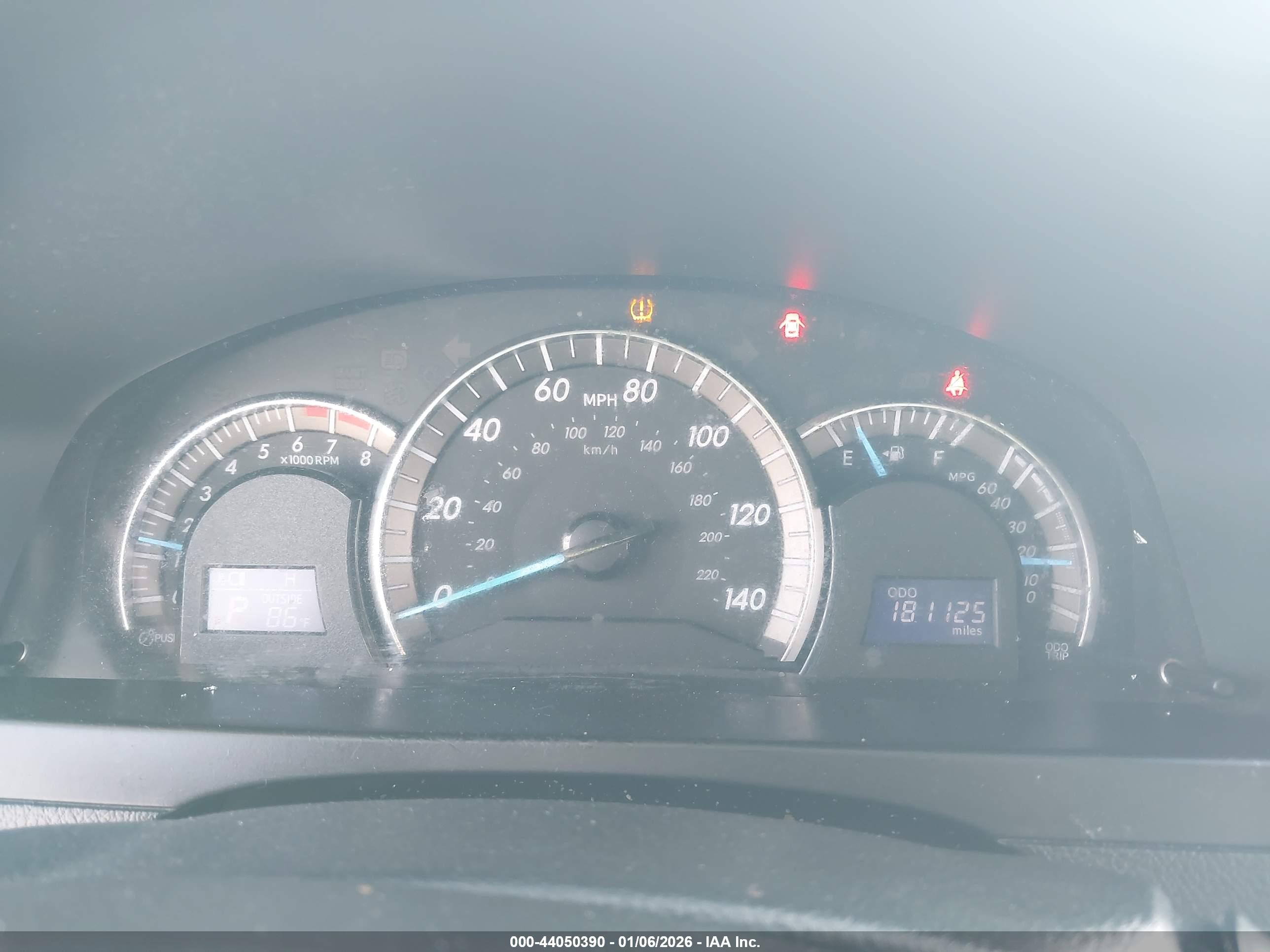 TOYOTA CAMRY image 7
