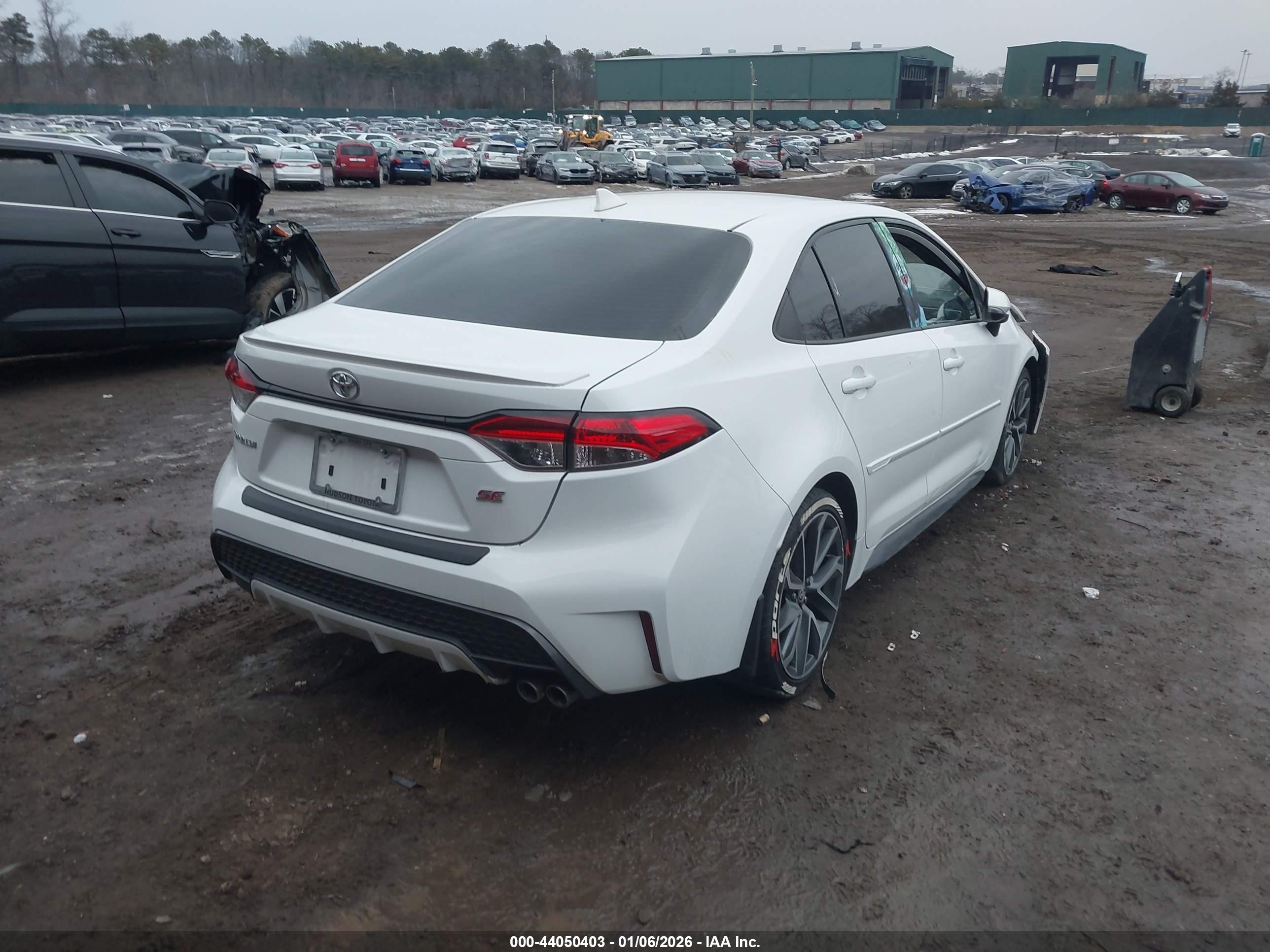 TOYOTA COROLLA image 4