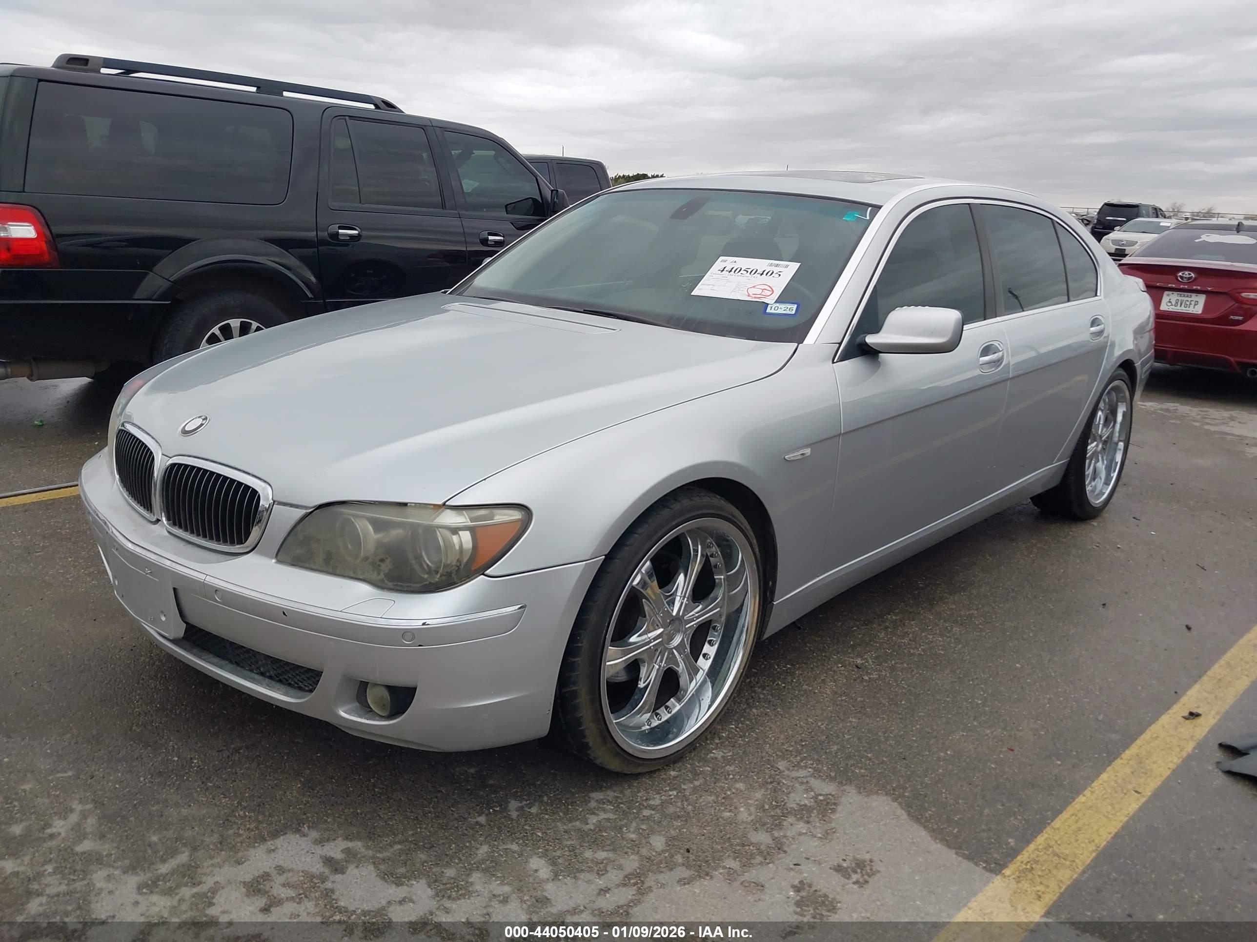 BMW 750LI image 2