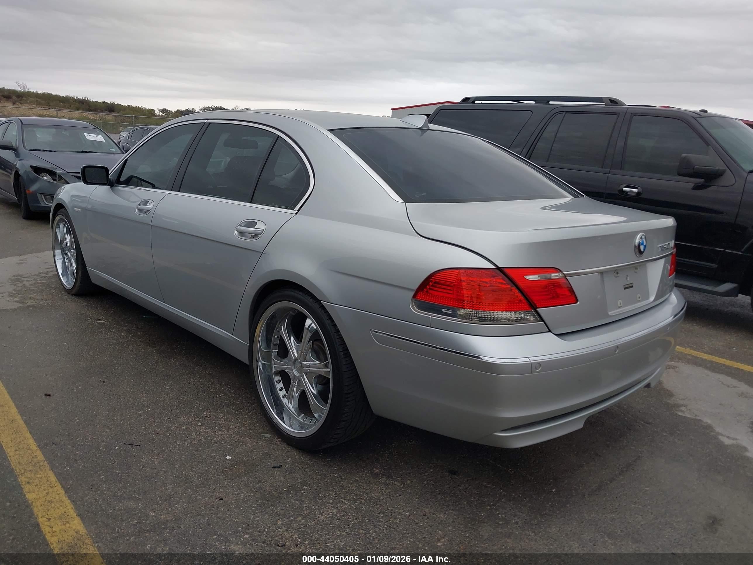 BMW 750LI image 3