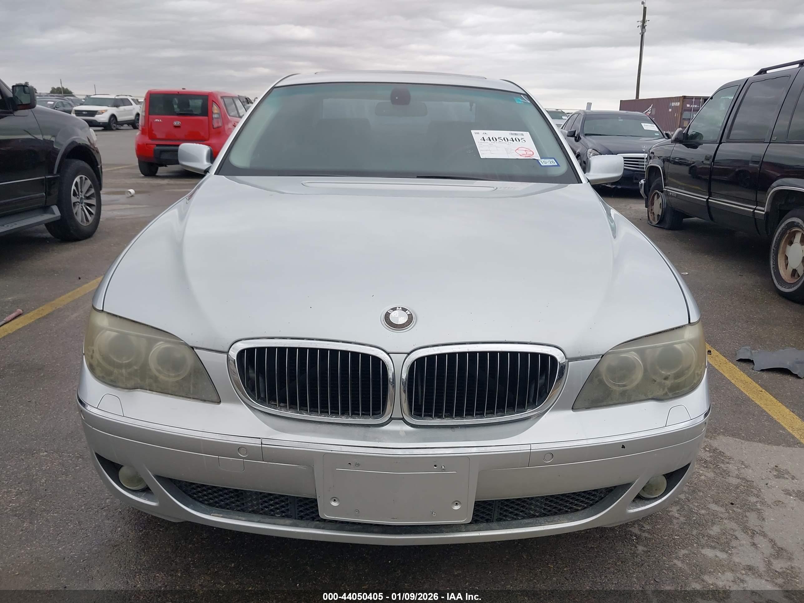 BMW 750LI image 6