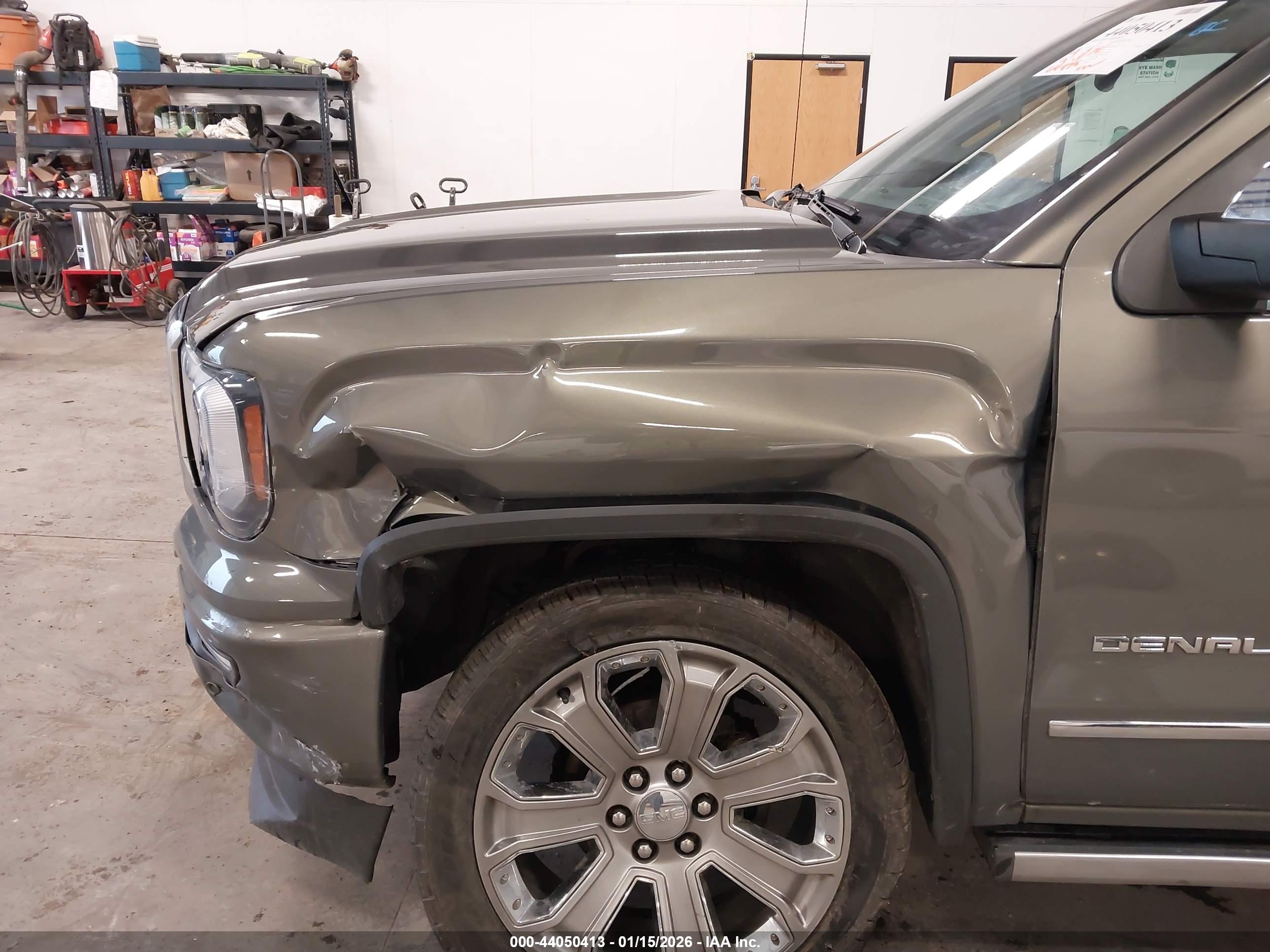 GMC SIERRA image 6