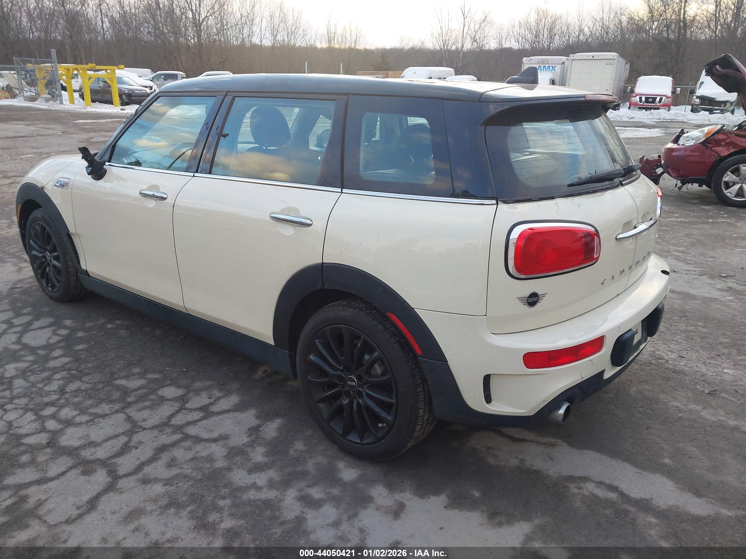 MINI CLUBMAN image 3
