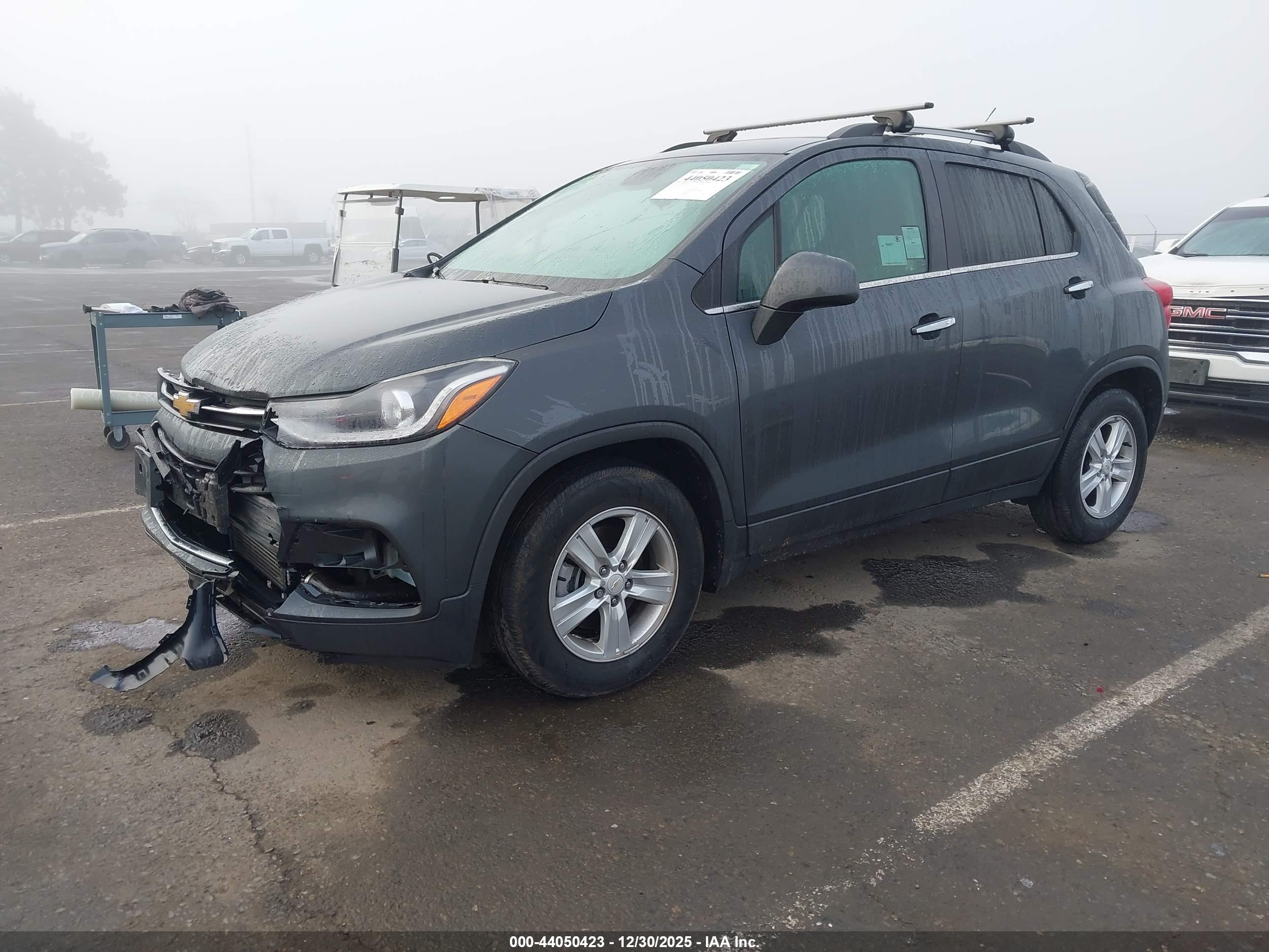 CHEVROLET TRAX image 2