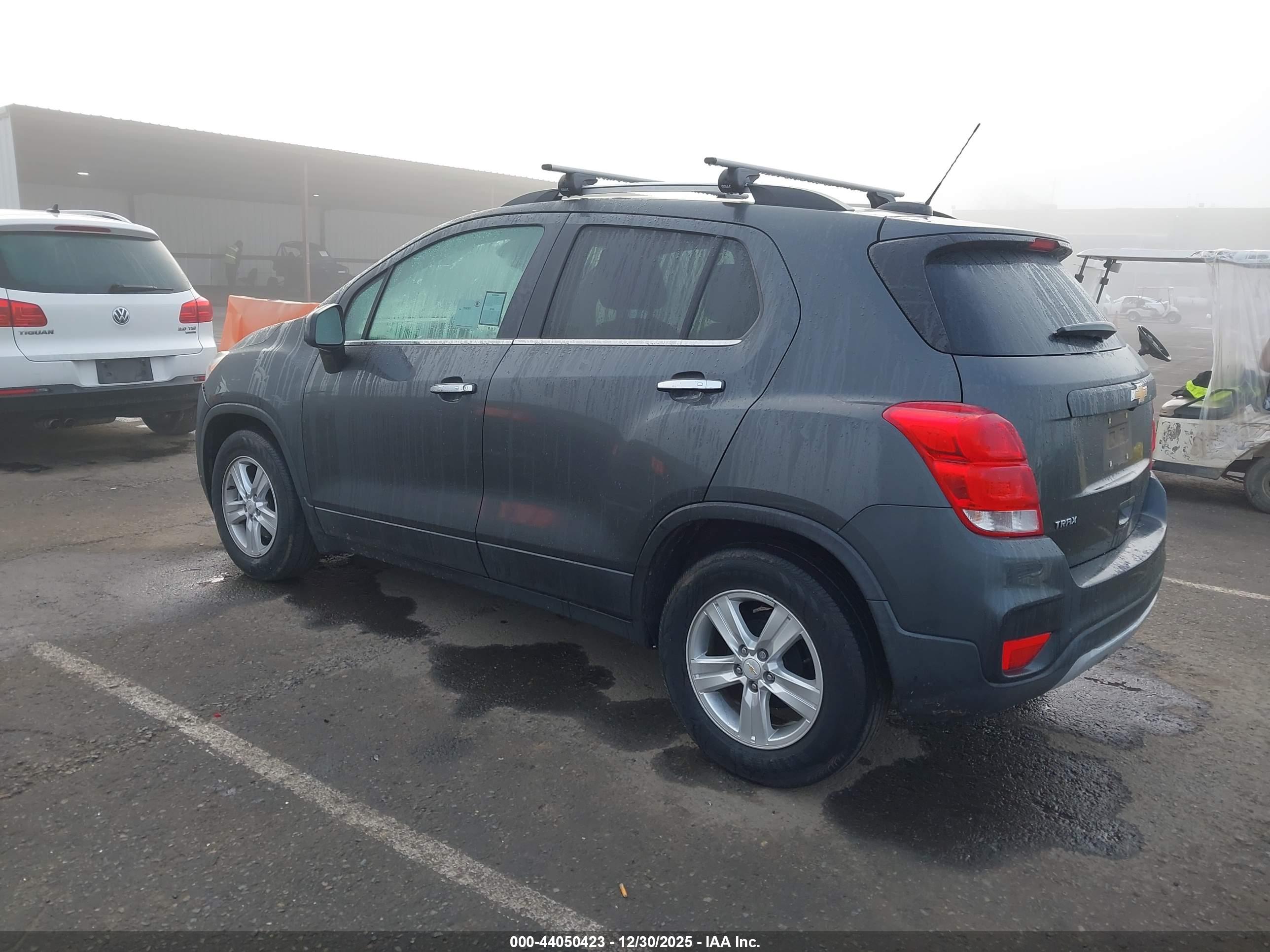 CHEVROLET TRAX image 3