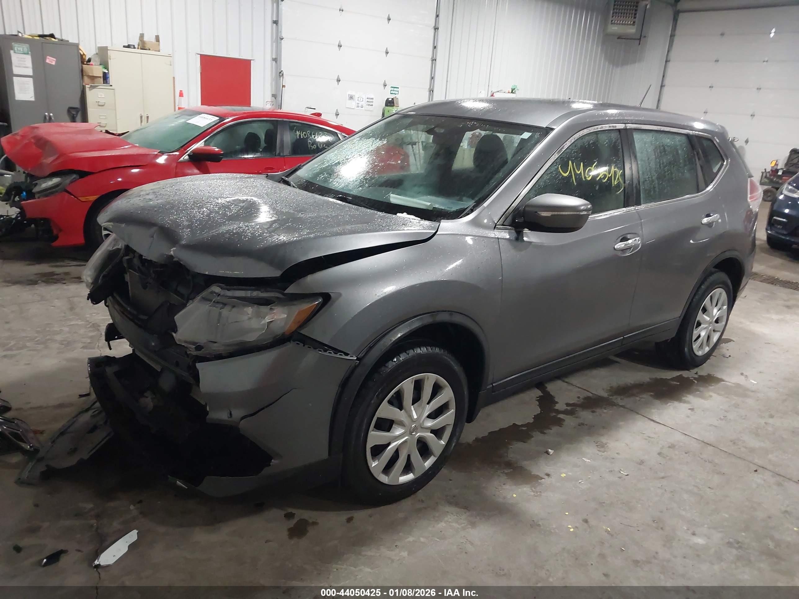 NISSAN ROGUE image 2