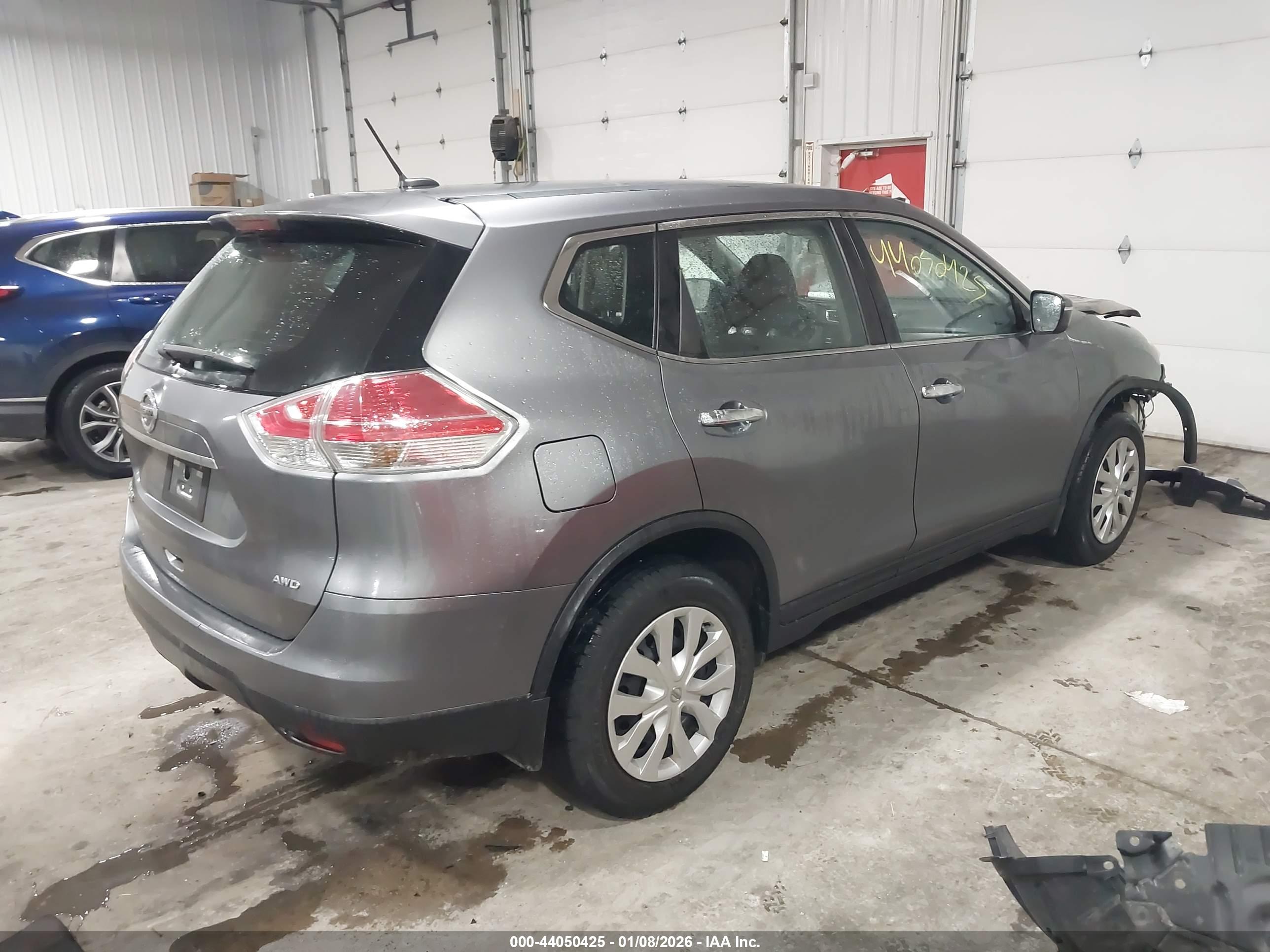 NISSAN ROGUE image 4