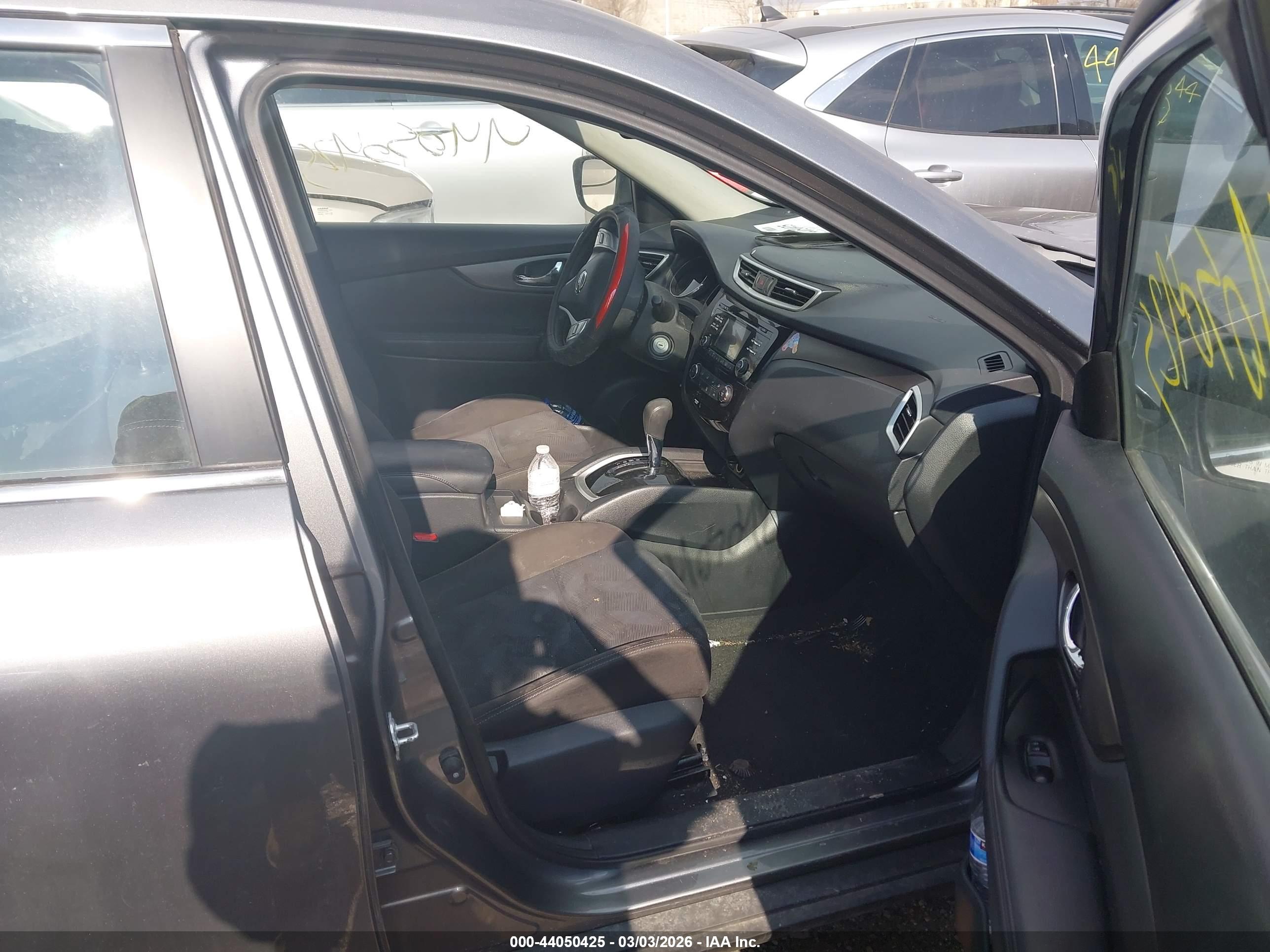 NISSAN ROGUE image 5