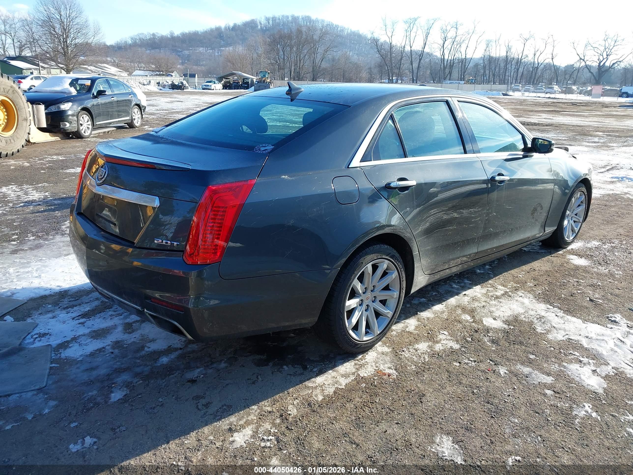 CADILLAC CTS image 4