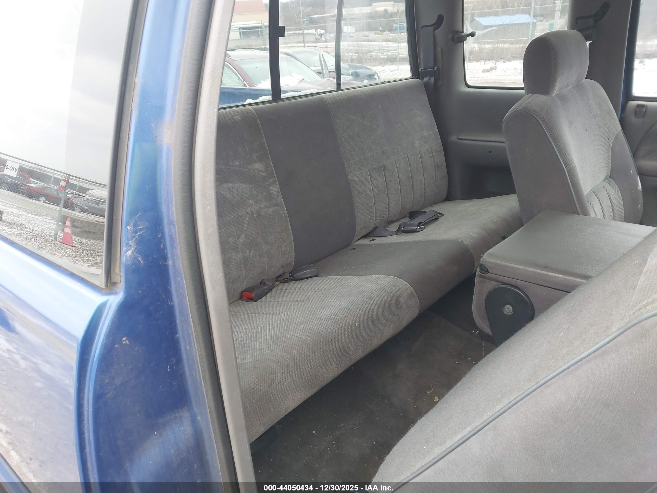 DODGE RAM image 8