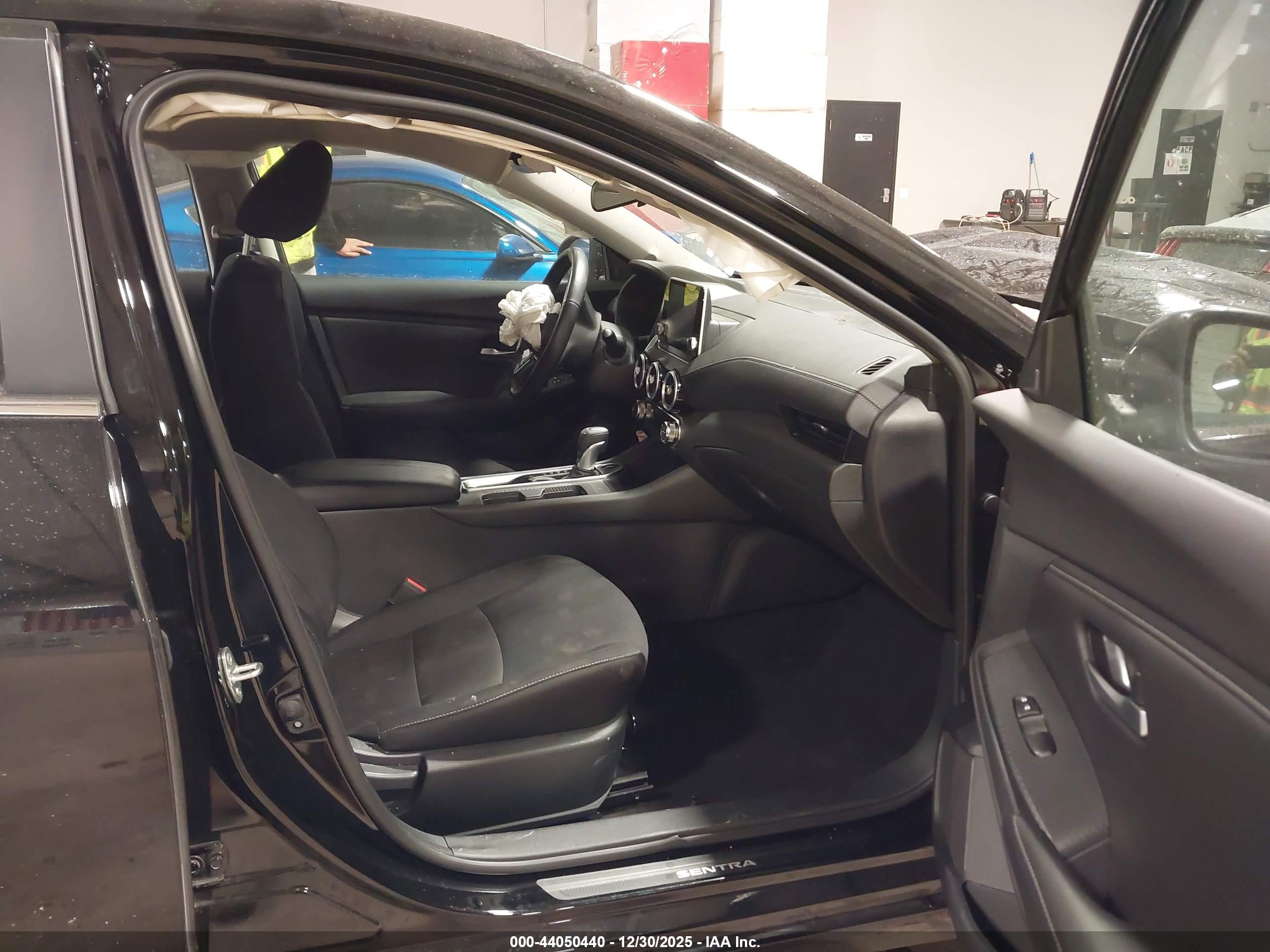 NISSAN SENTRA image 5