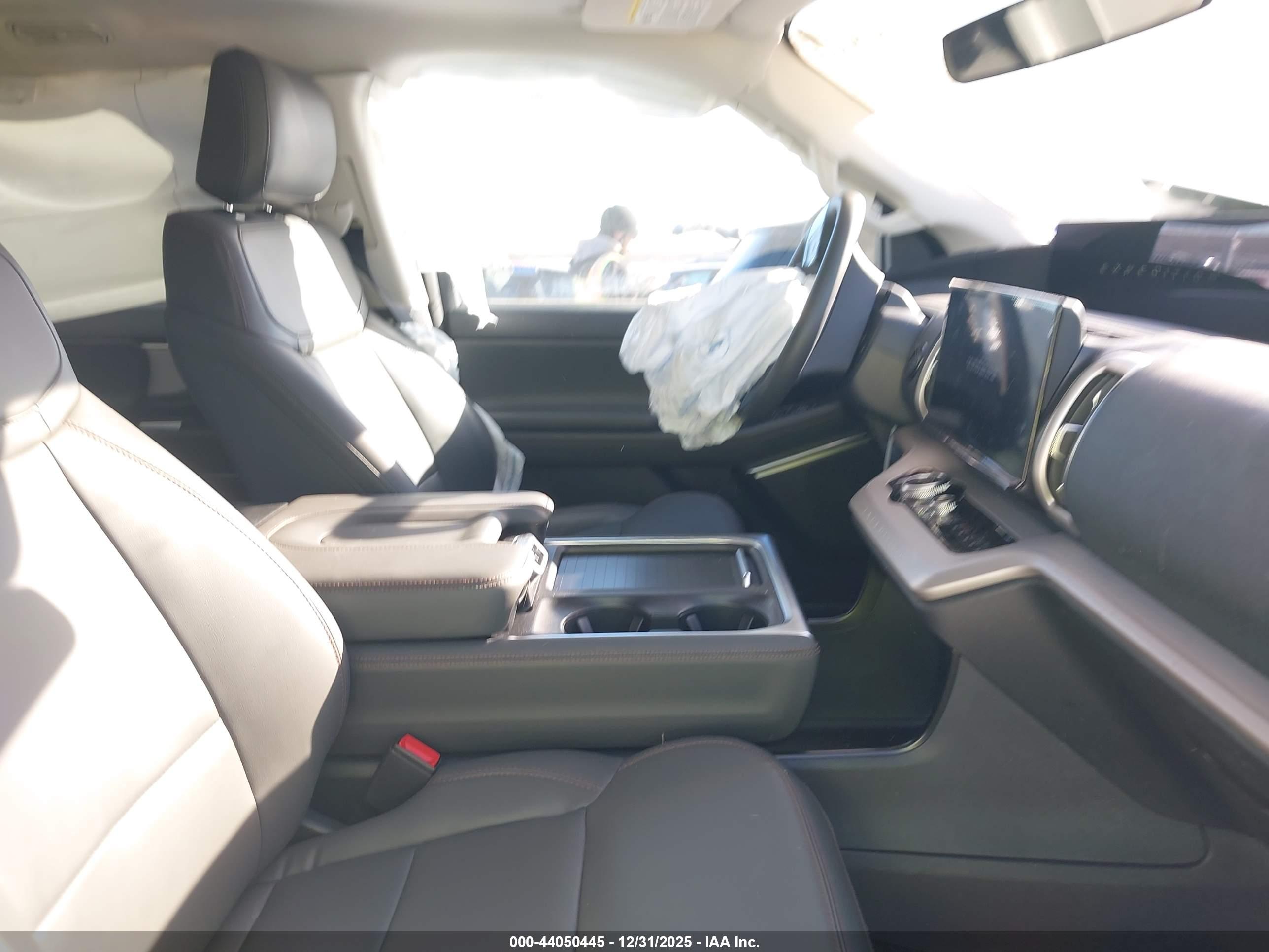 FORD EXPEDITION image 5