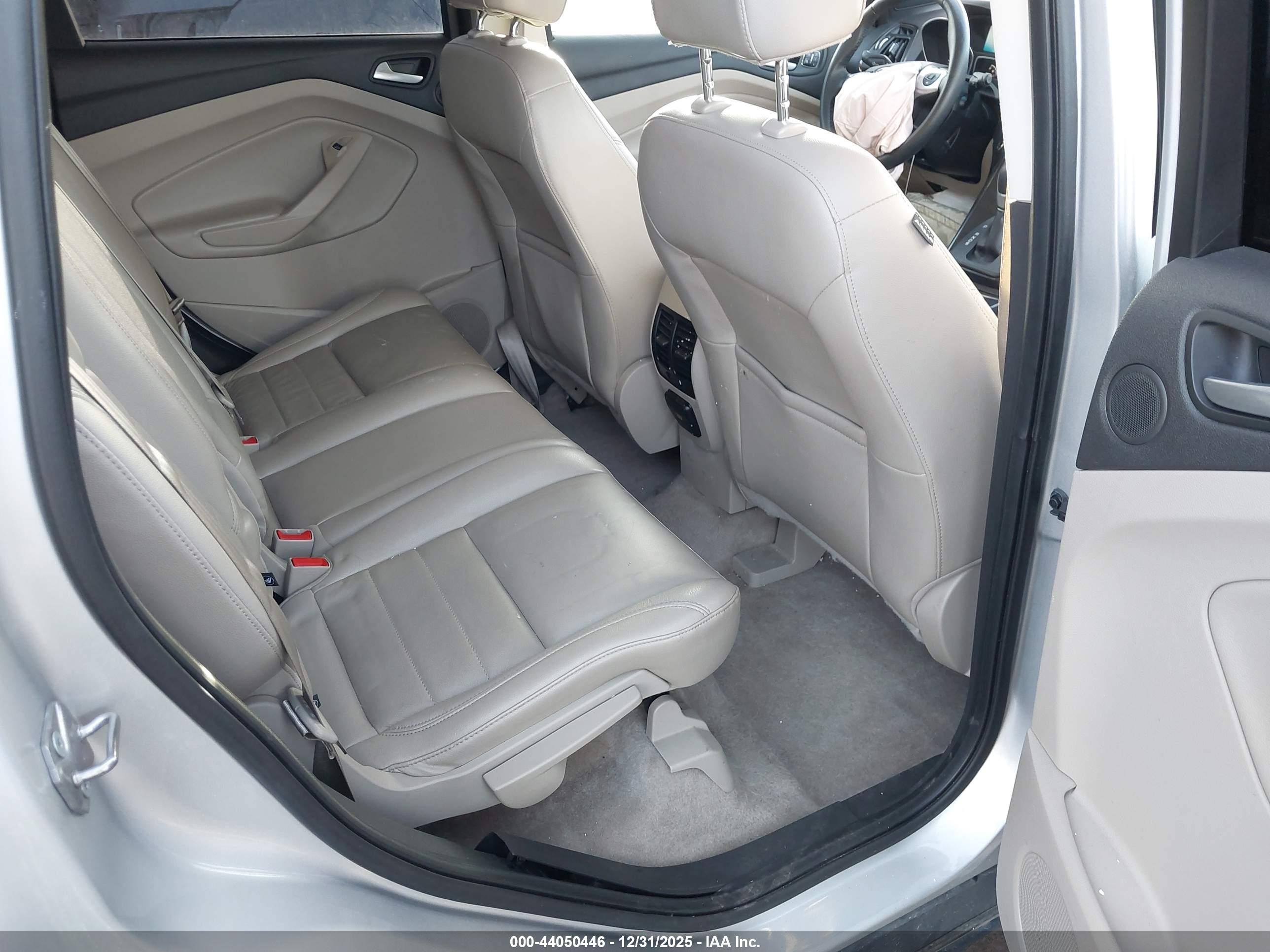 FORD ESCAPE image 8