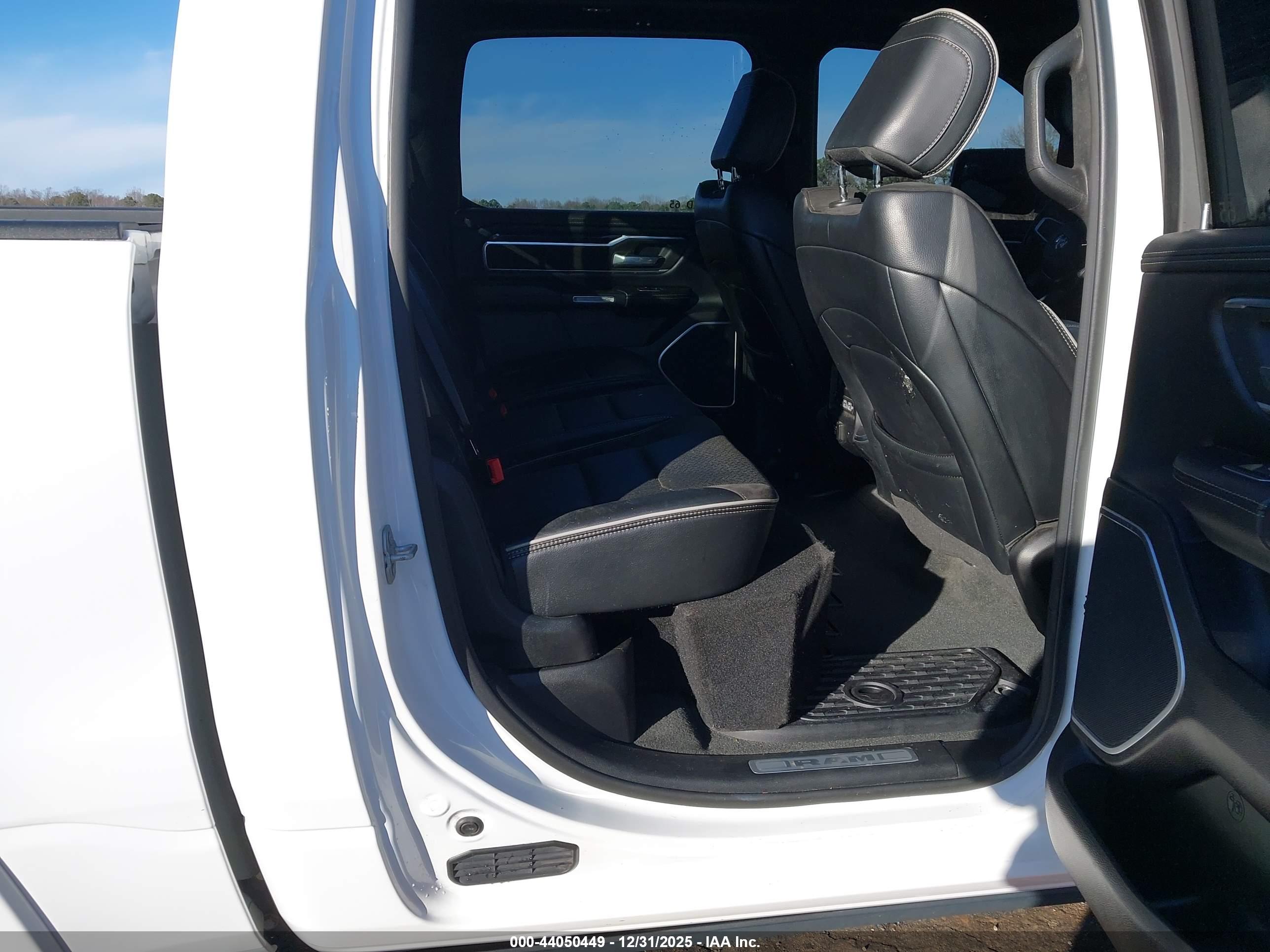 RAM 1500 image 8