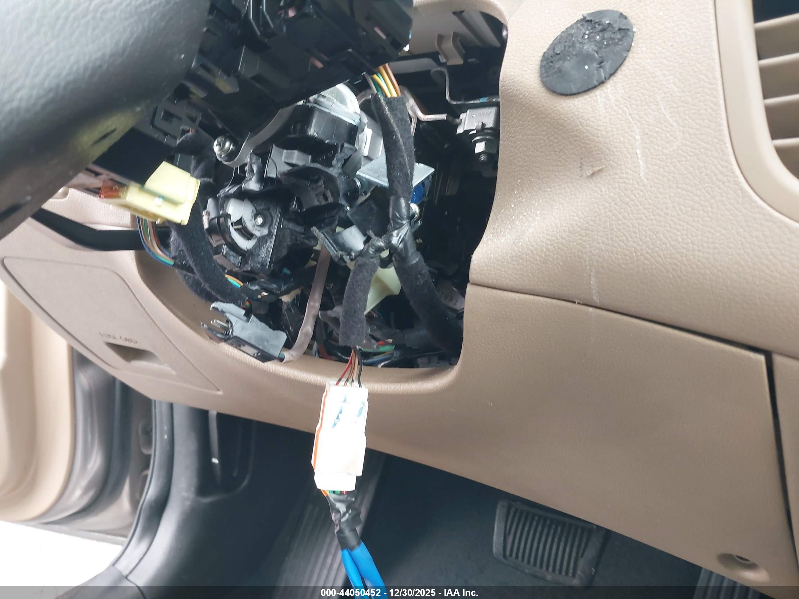 HYUNDAI ELANTRA image 6