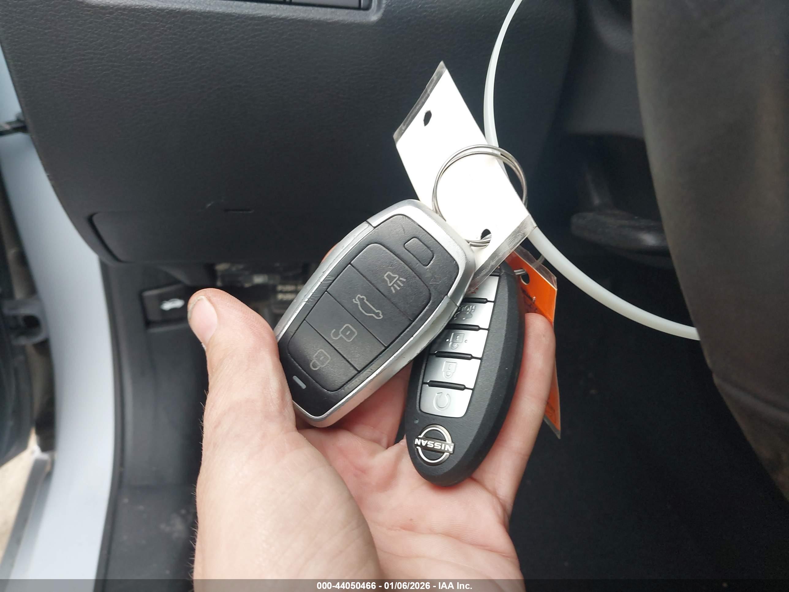 NISSAN ALTIMA image 11