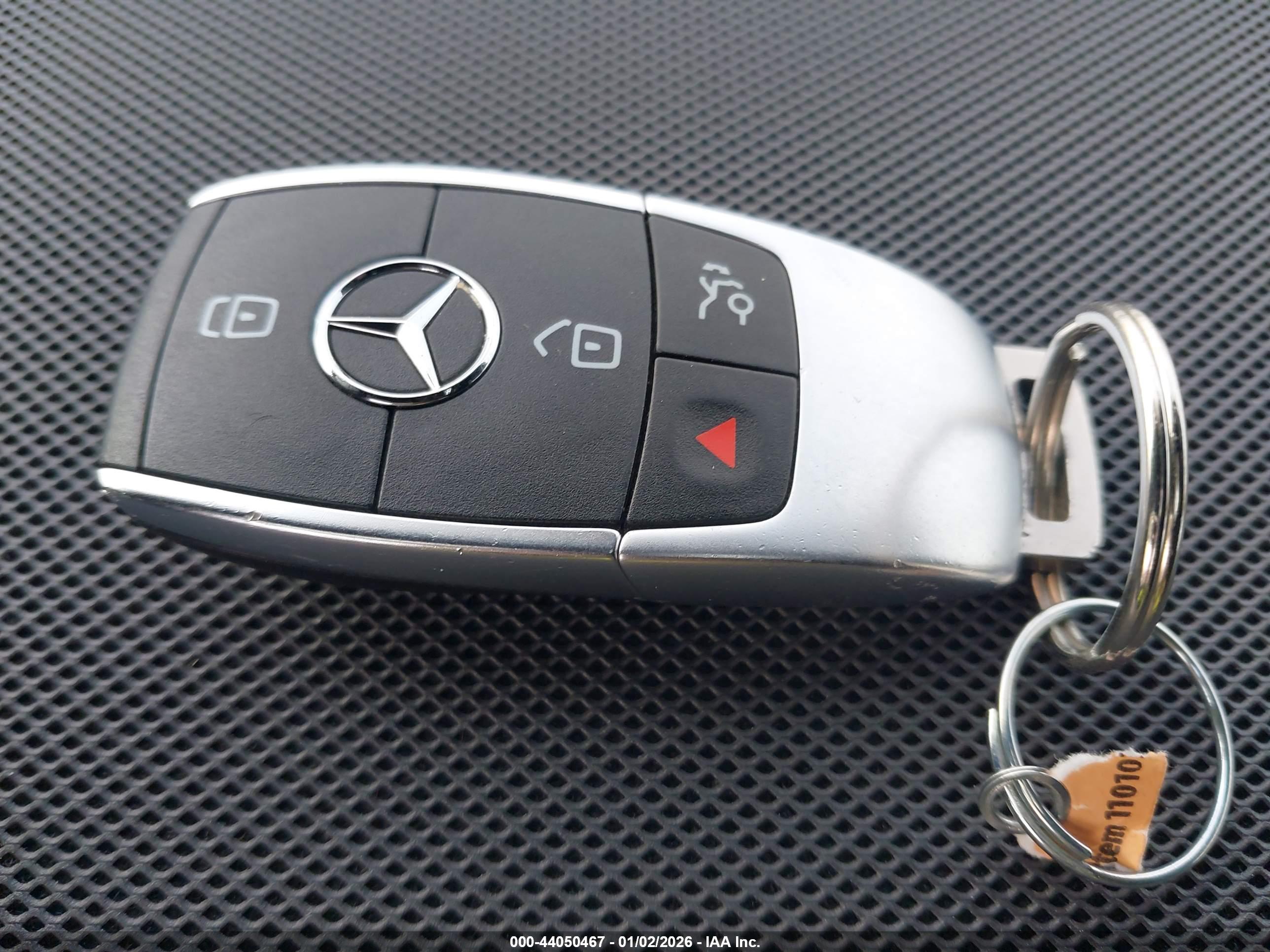 MERCEDES-BENZ GLE image 11