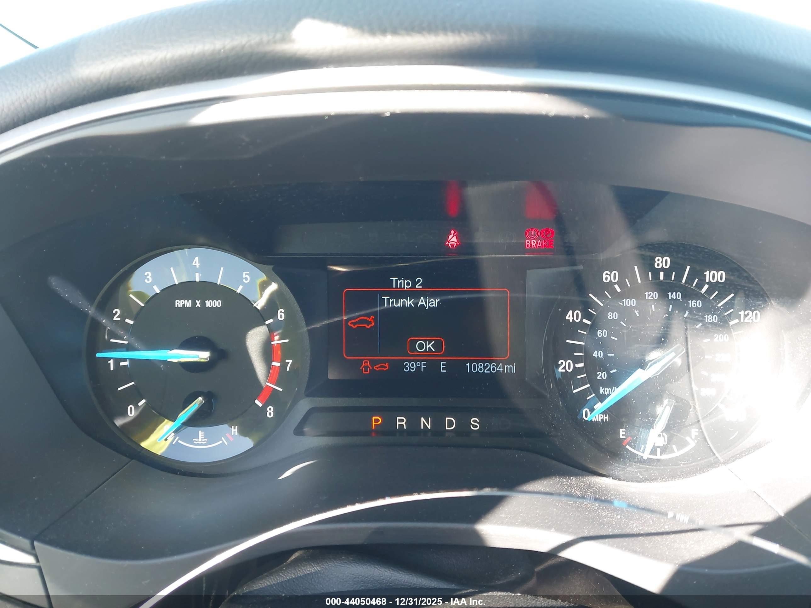 FORD FUSION image 7
