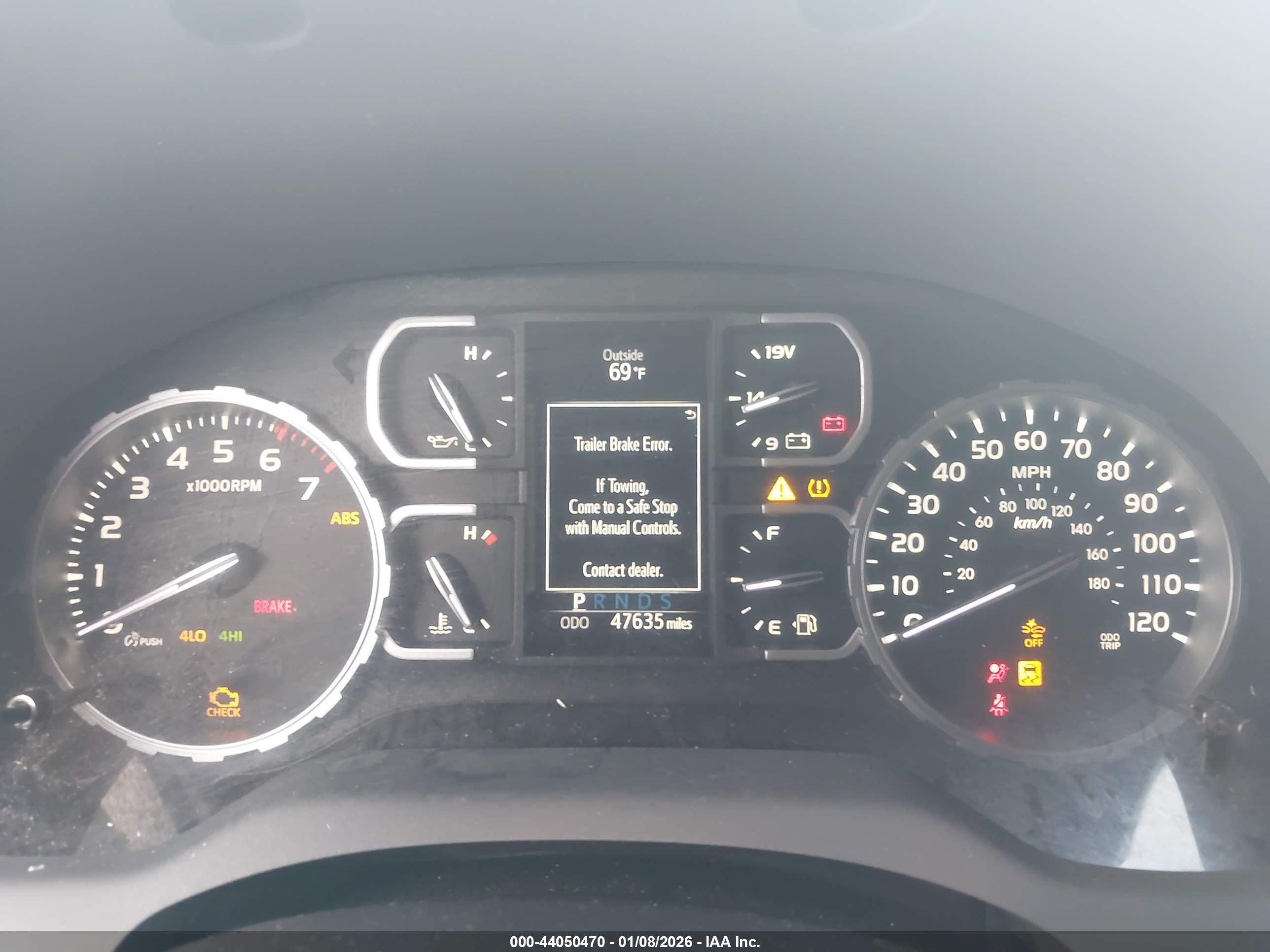 TOYOTA TUNDRA image 7