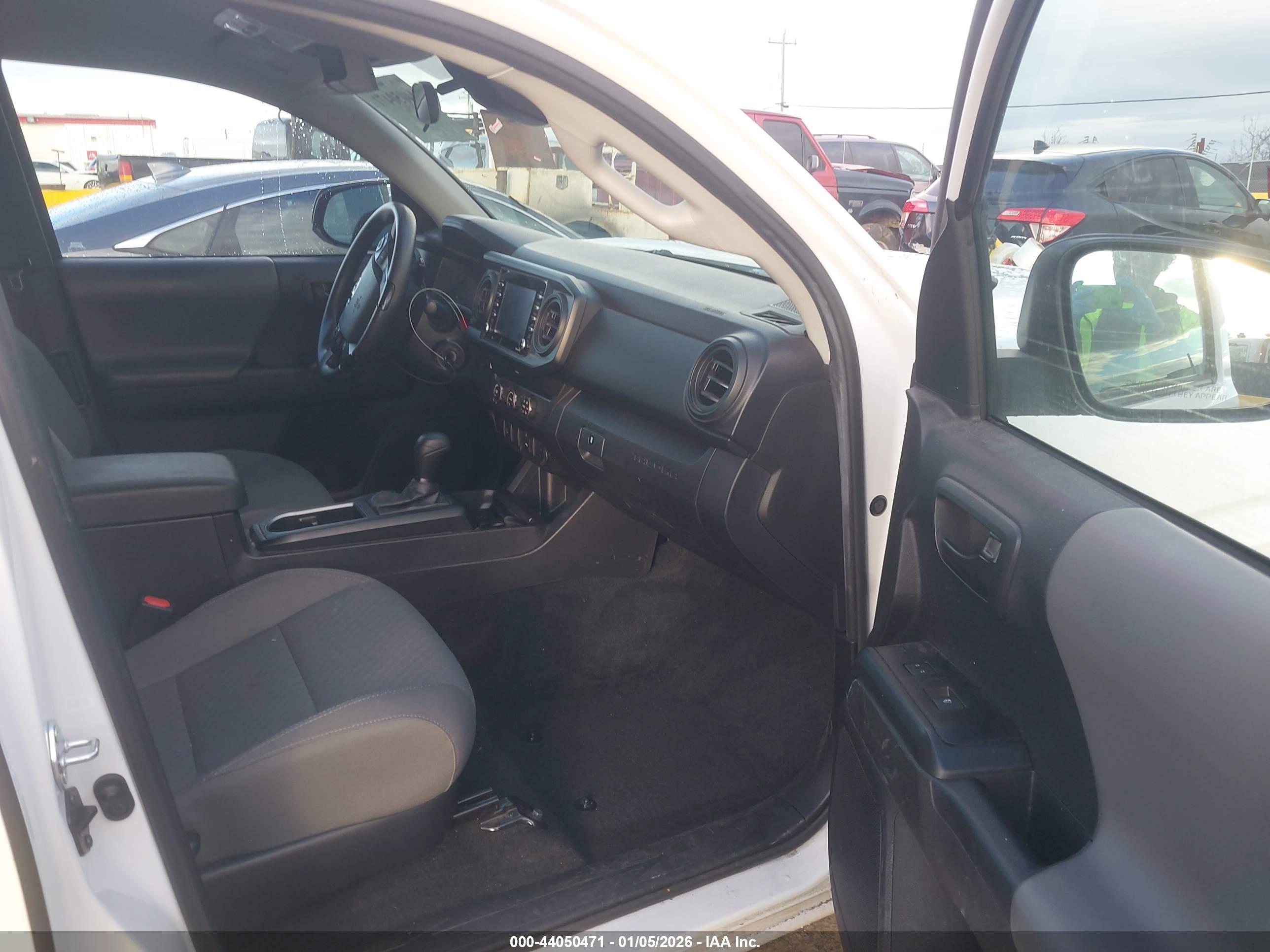 TOYOTA TACOMA image 5