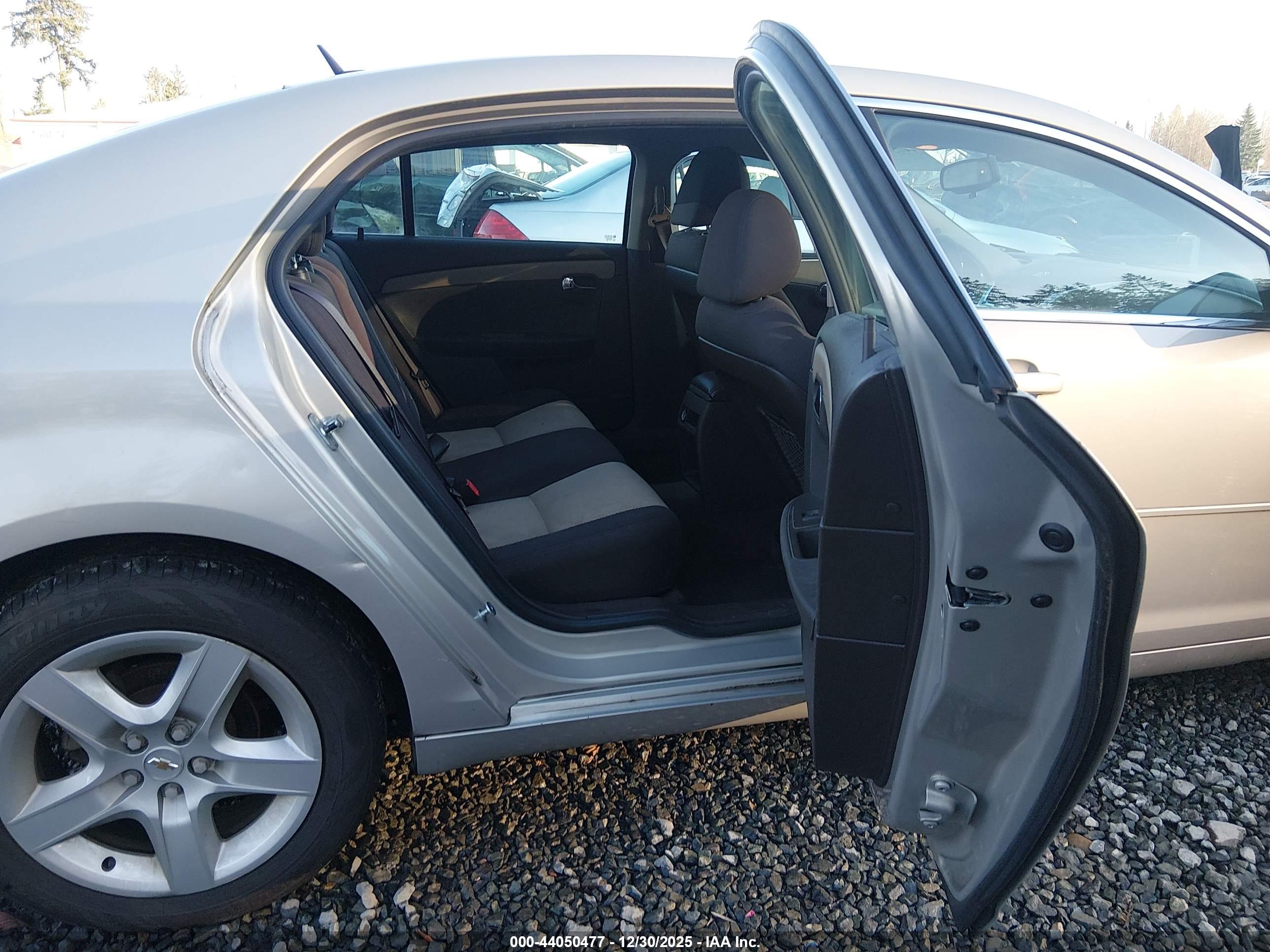 CHEVROLET MALIBU image 8