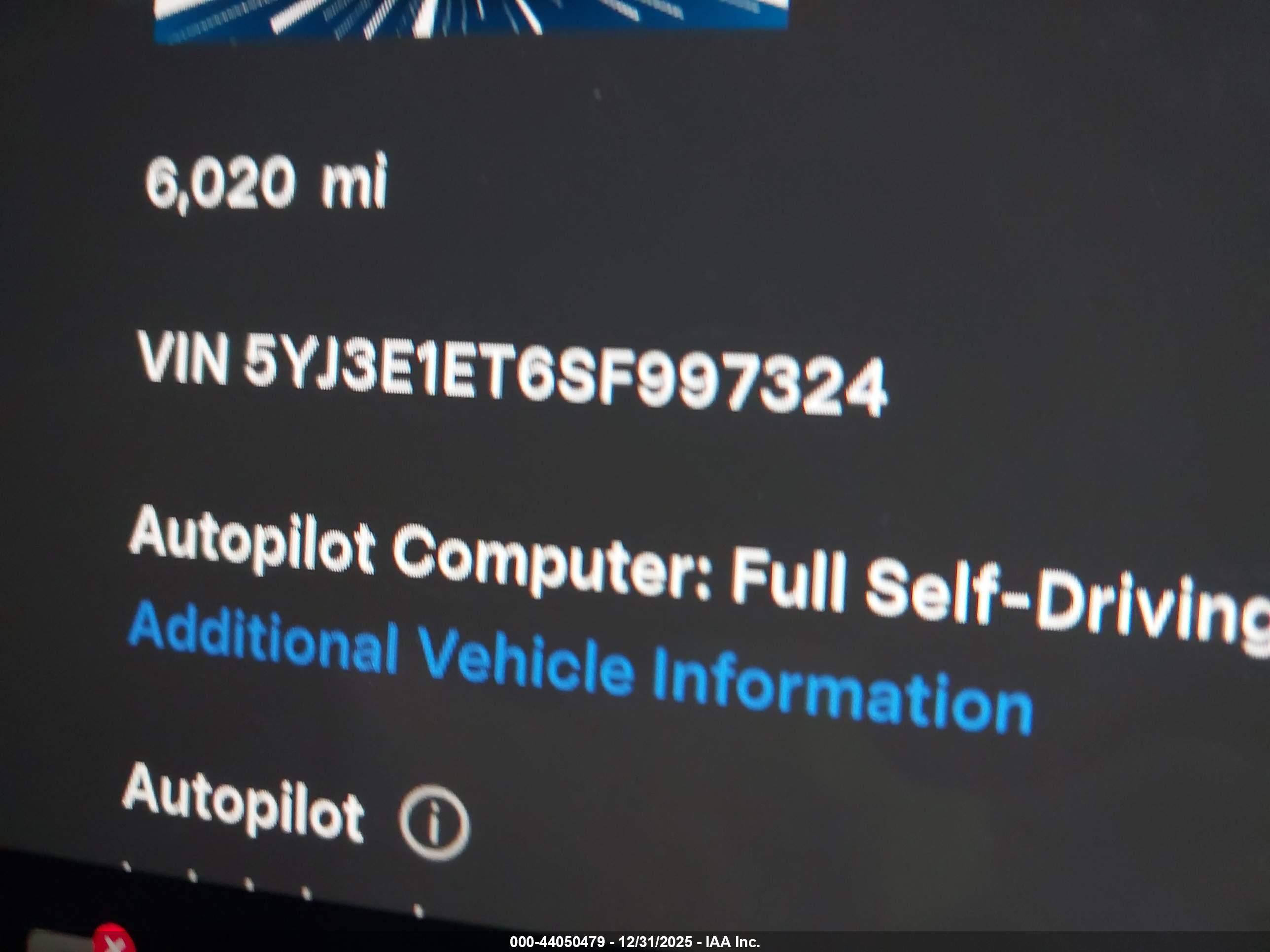 TESLA MODEL image 9