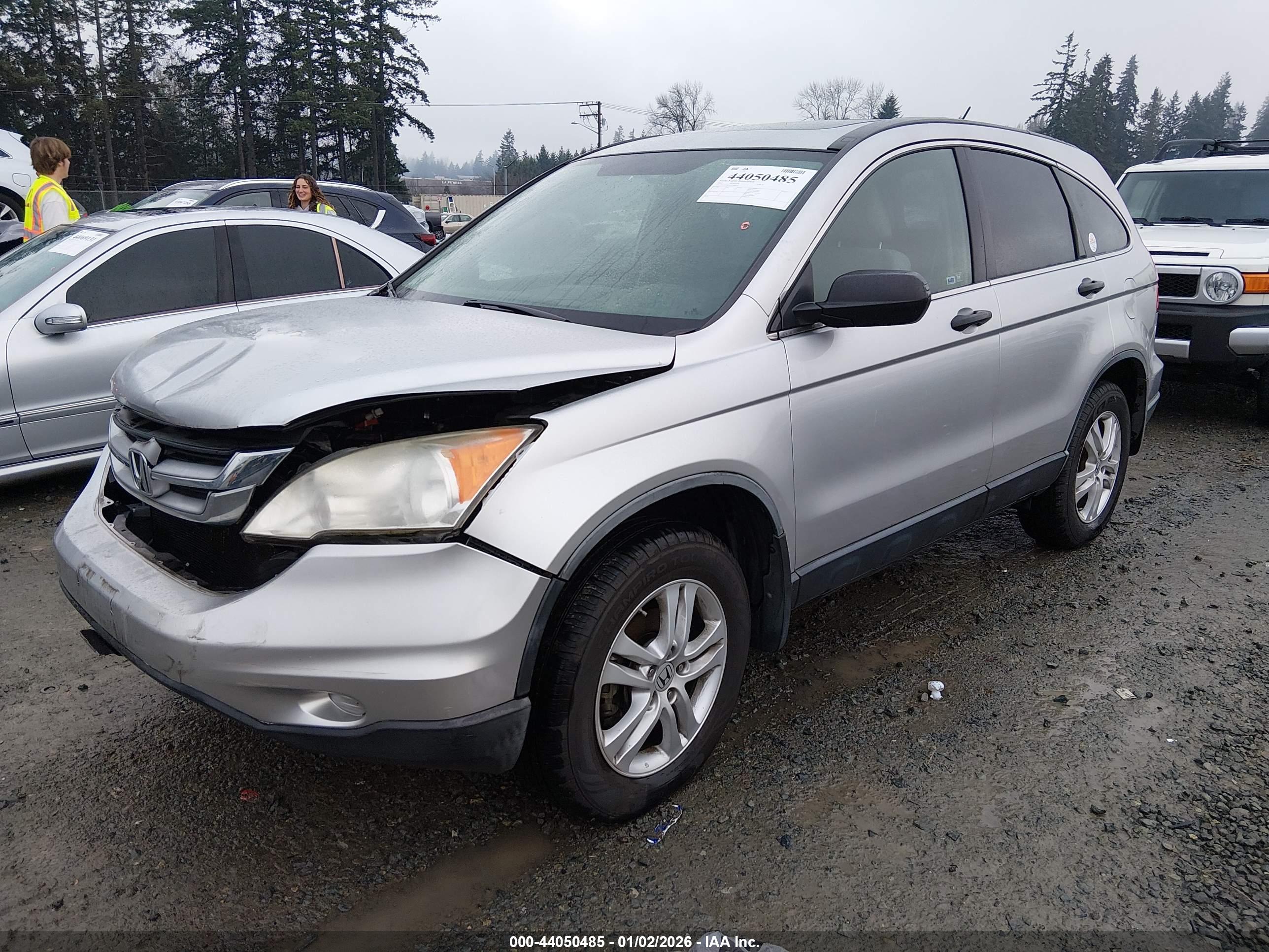 HONDA CR-V image 2