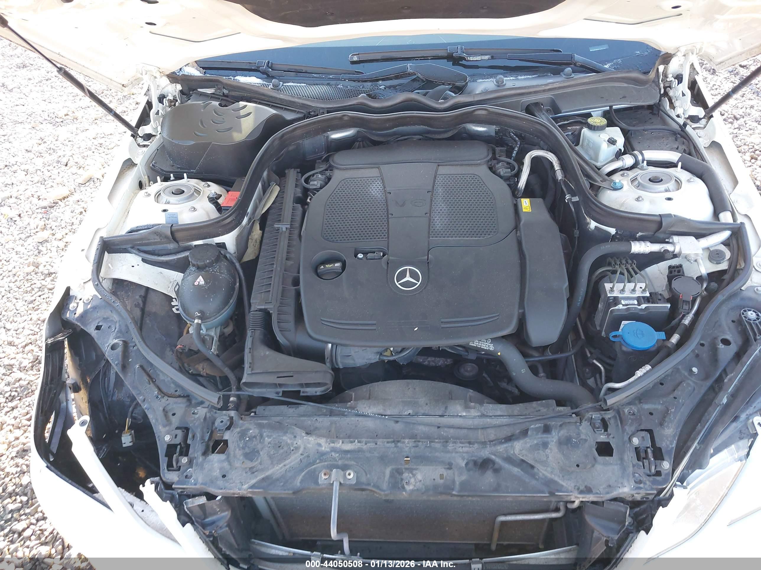 MERCEDES-BENZ E image 10
