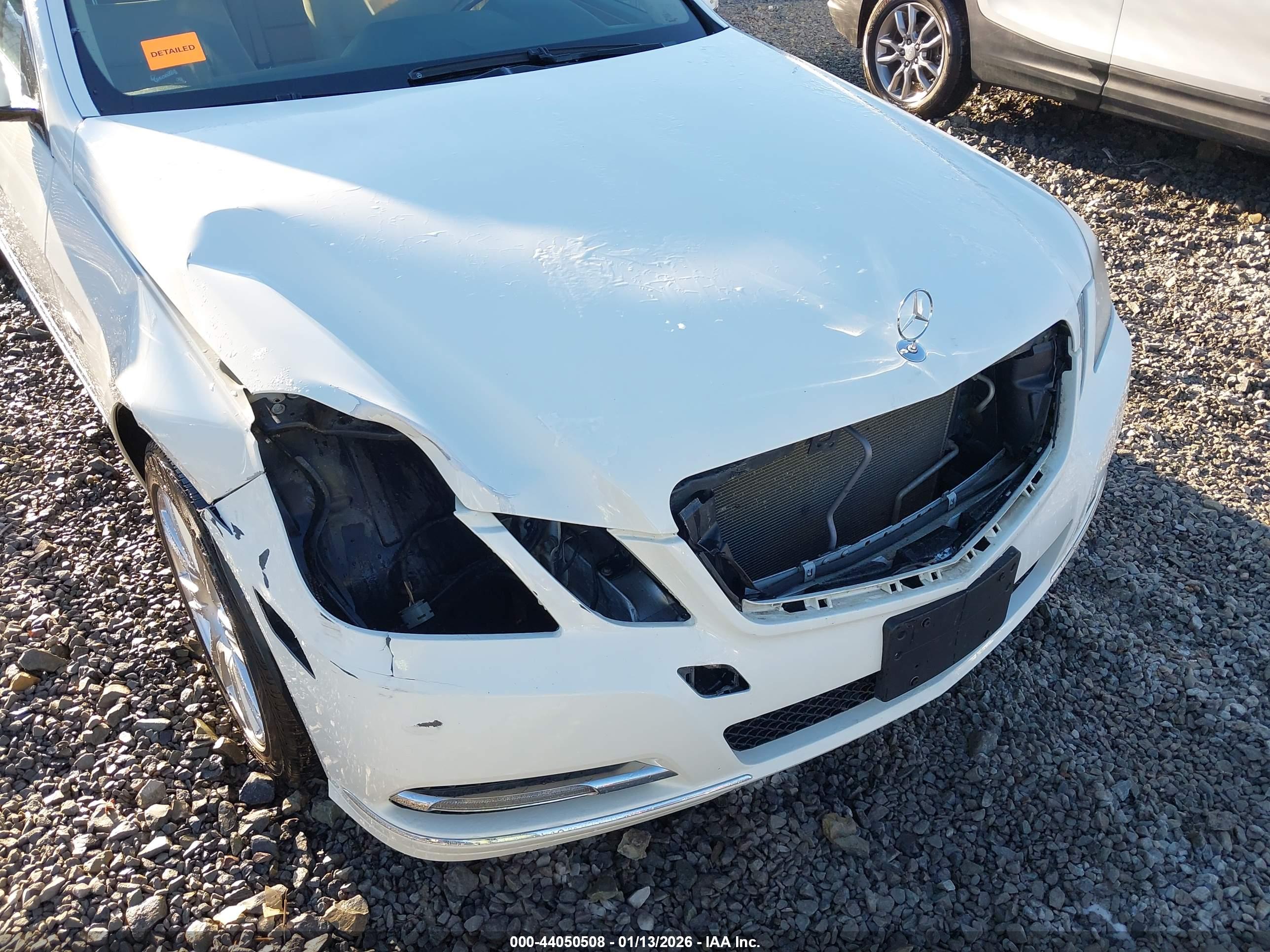 MERCEDES-BENZ E image 6