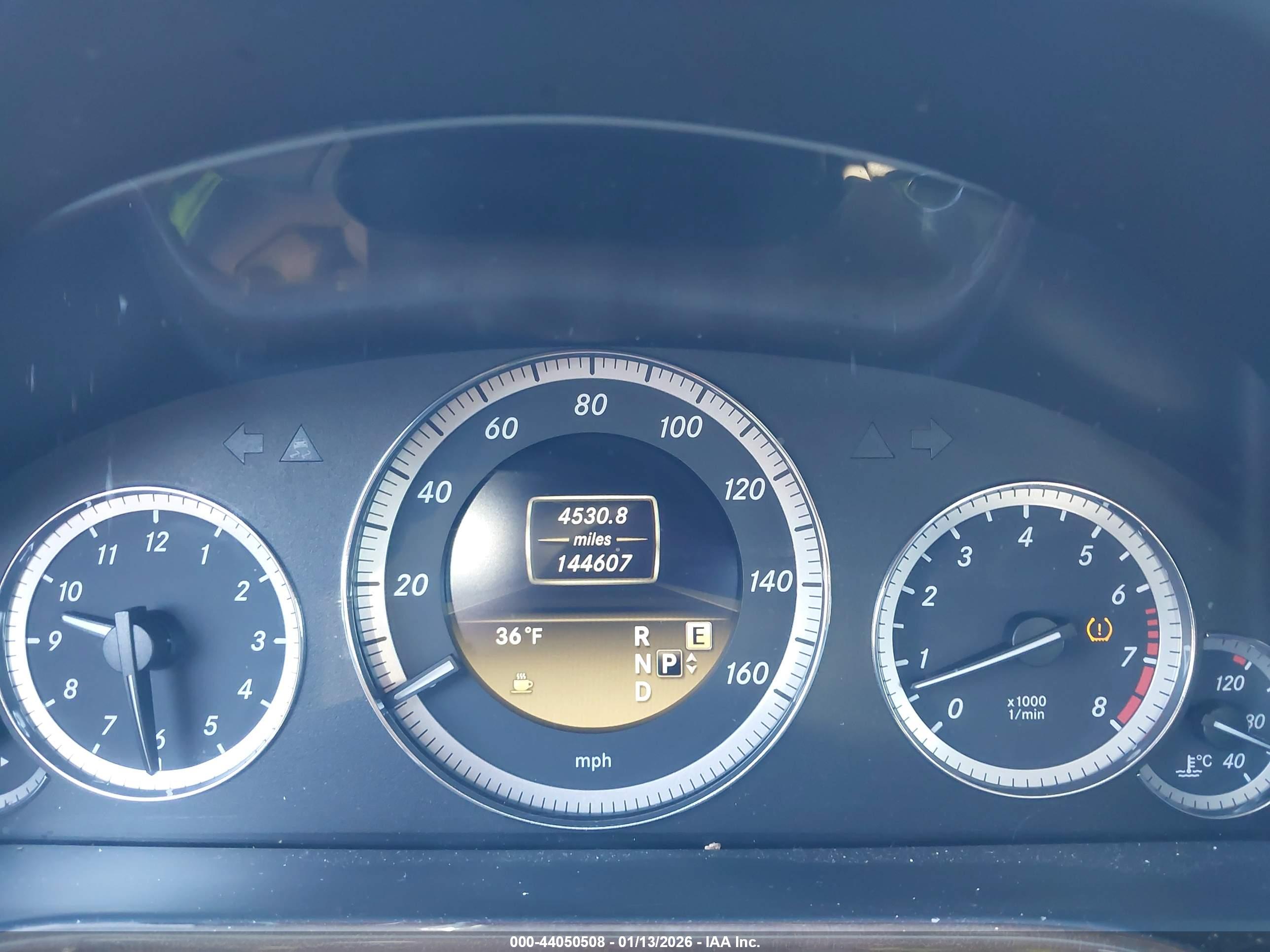 MERCEDES-BENZ E image 7