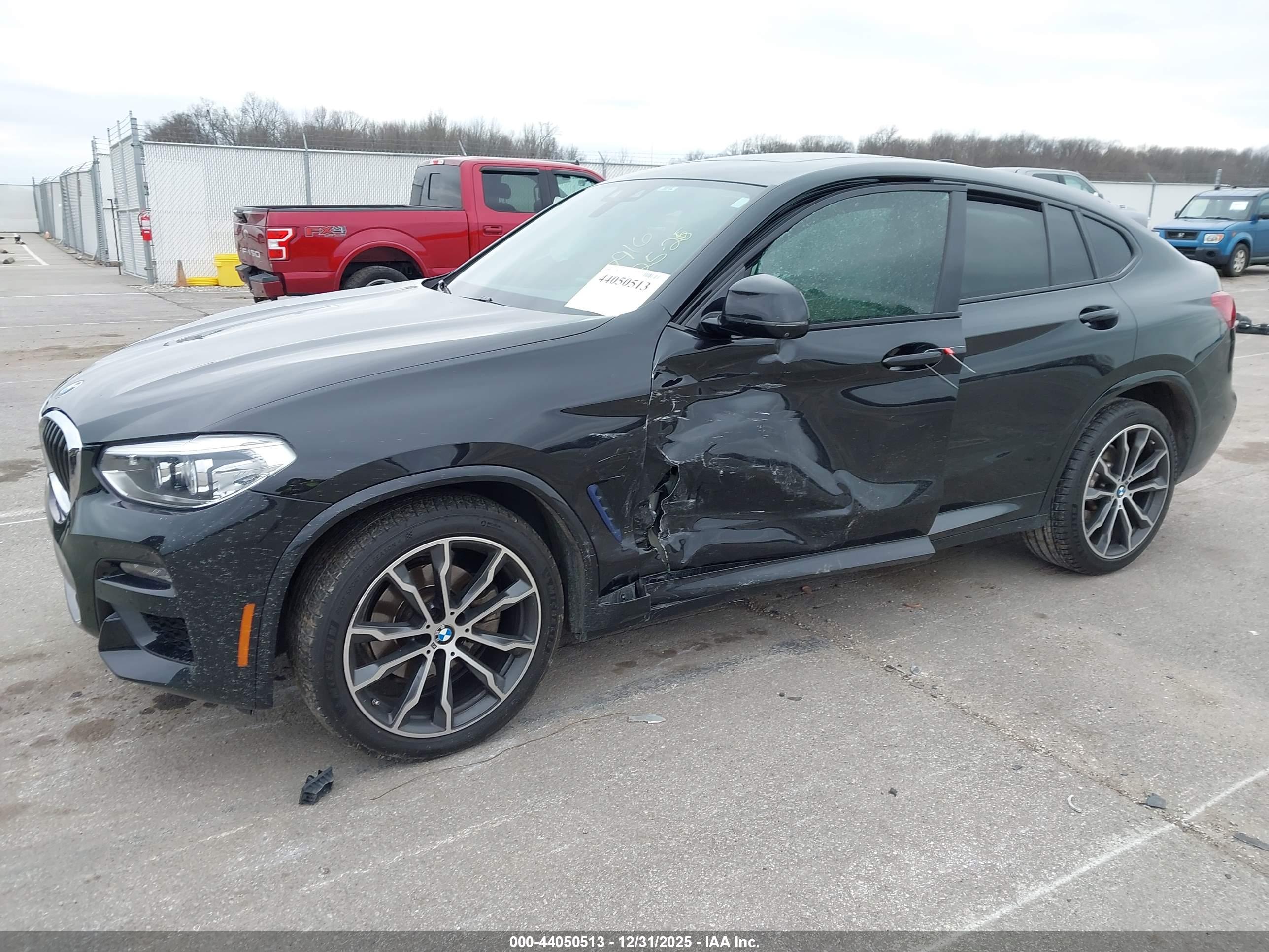 BMW X4 image 2