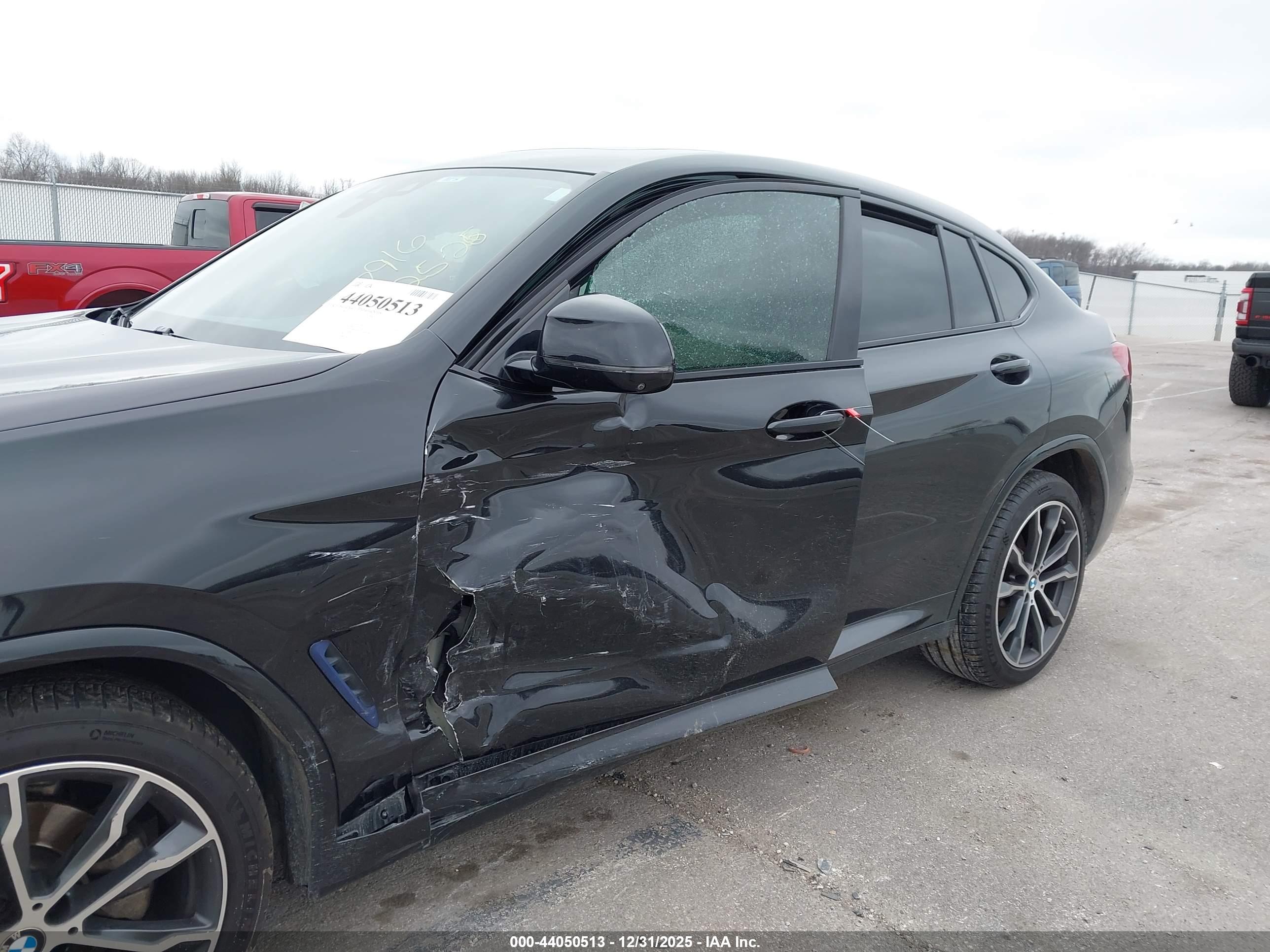 BMW X4 image 6